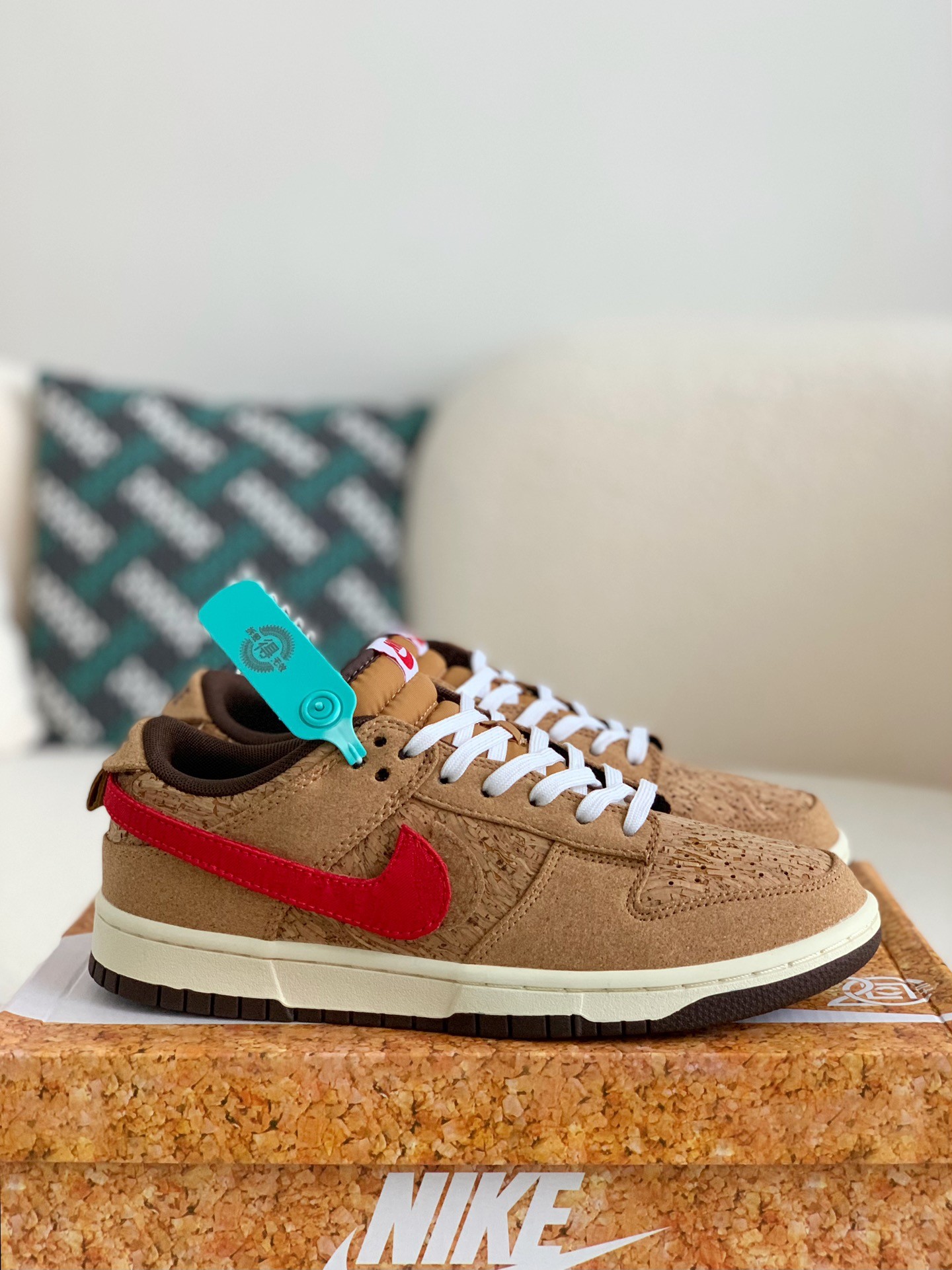 「#8」CLOT × Nike Dunk Low SP CN GCEL Cork Sneakers - Image 2