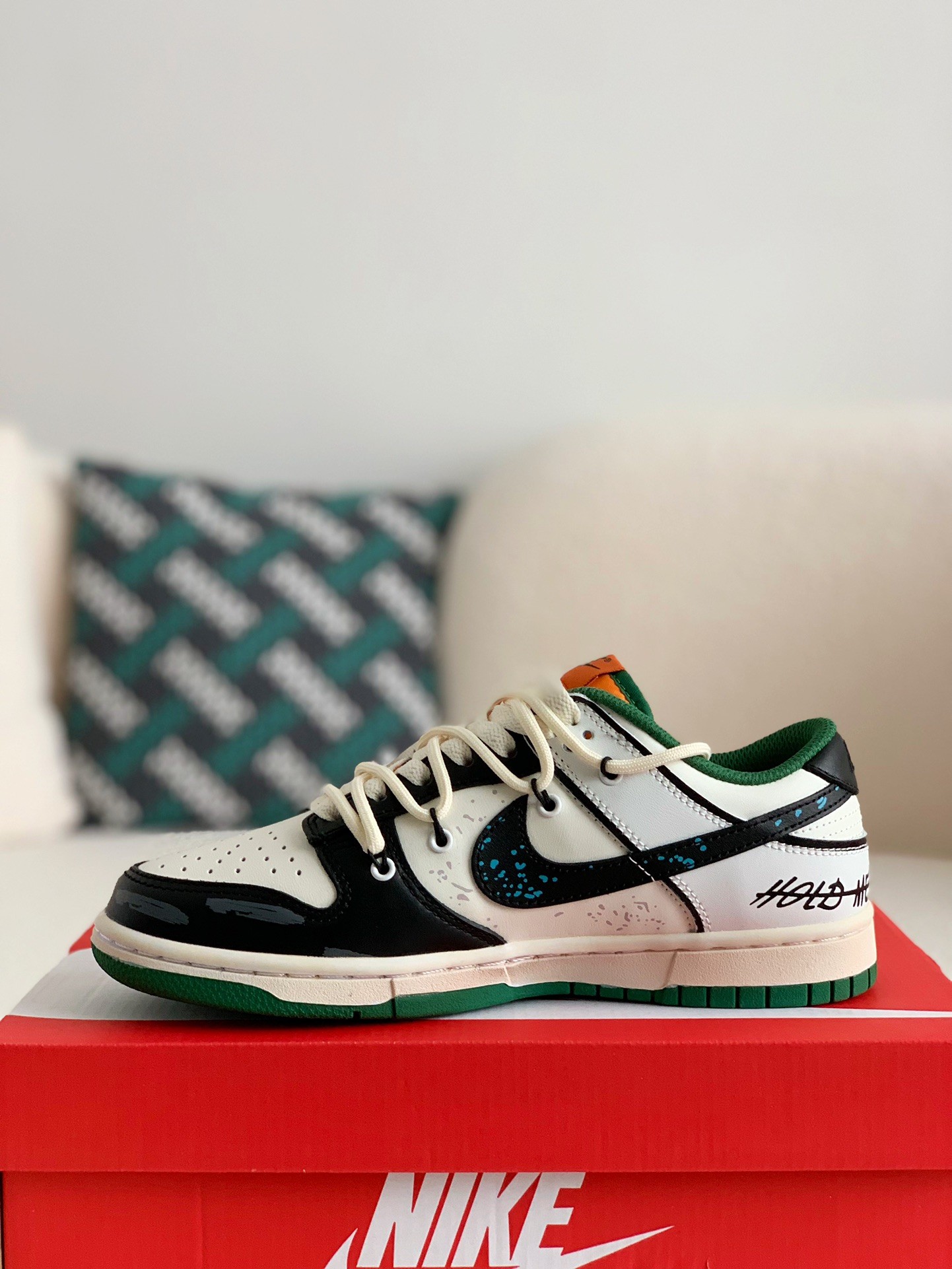 「#17」Nike NK Dunk Low Retro Sneakers - Image 2