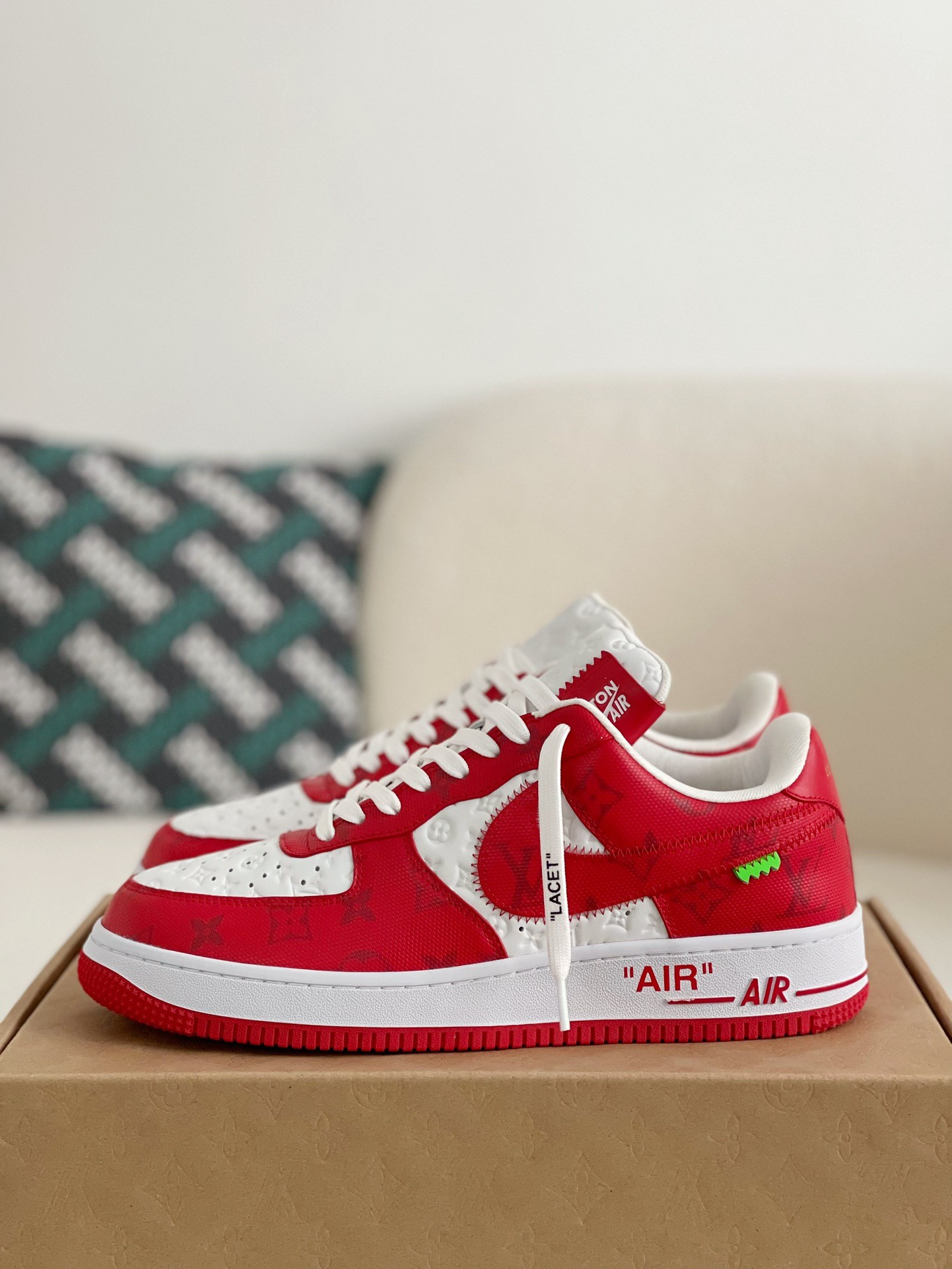 「#24」LOUIS VUITTON × NIKE AIR FORCE 1 SNEAKER