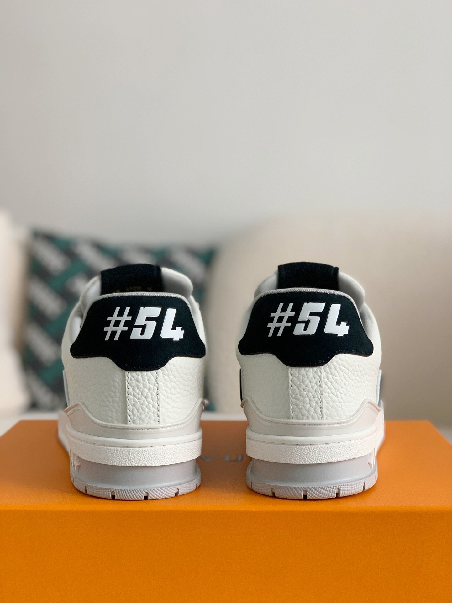 「#26」LOUIS VUITTON TRAINER Sneakers - Image 5