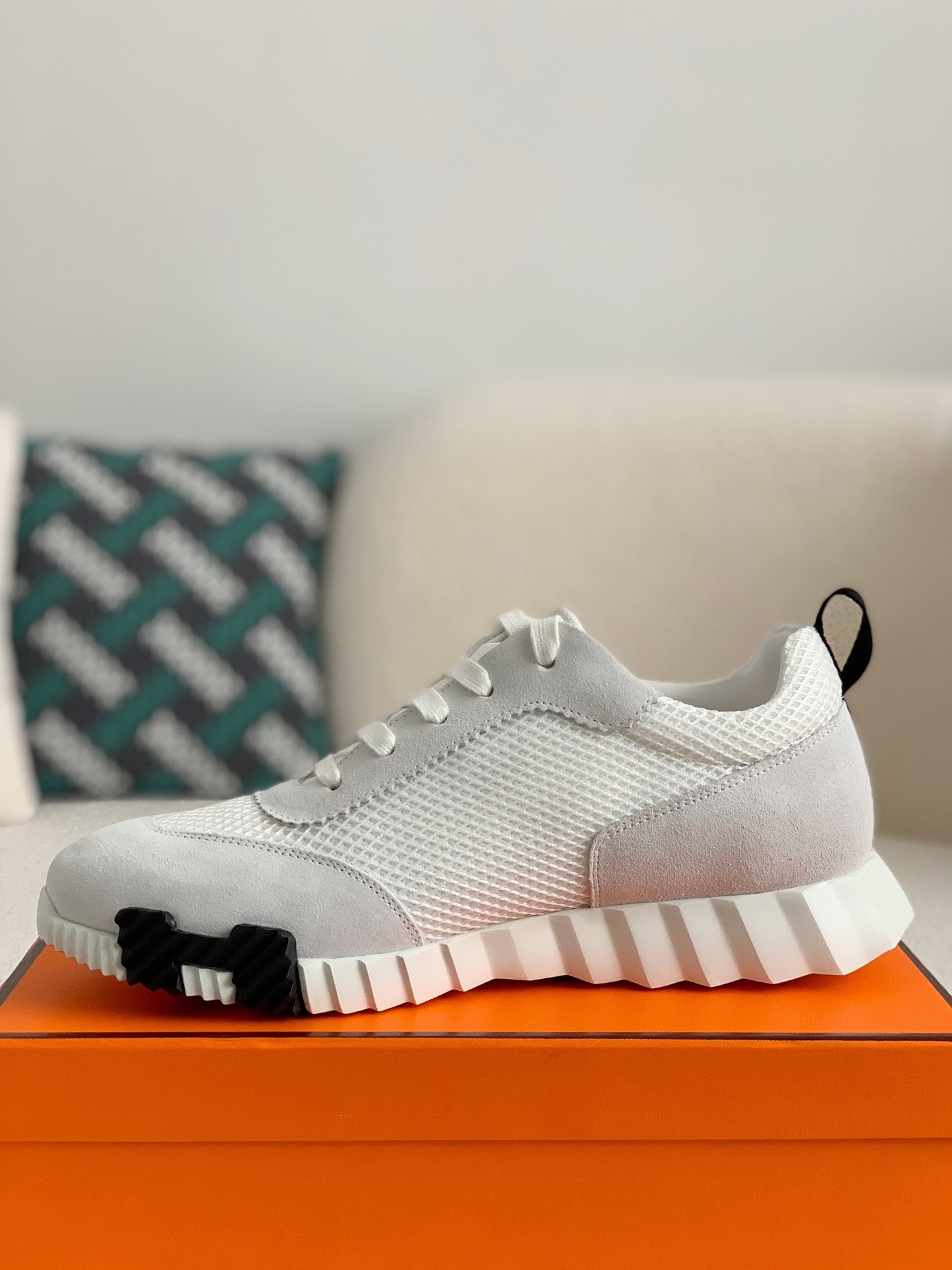 「#49」Hermes Department sneakers - Image 4