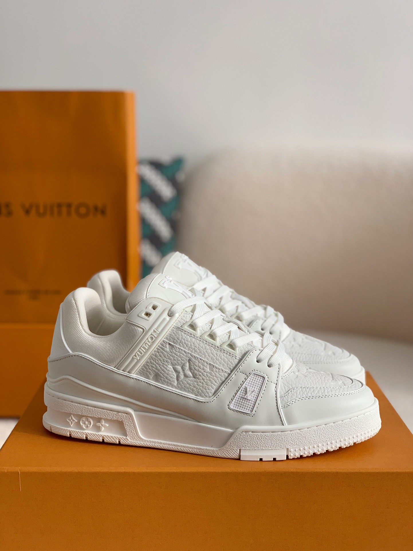 「#94」LOUIS VUITTON TRAINER SNEAKERS - Image 2