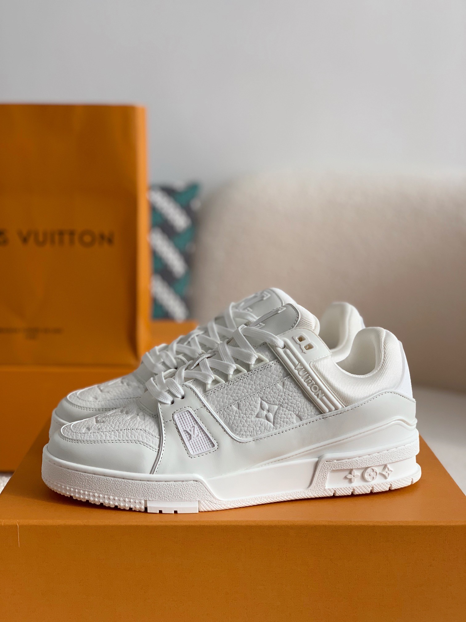 「#94」LOUIS VUITTON TRAINER SNEAKERS