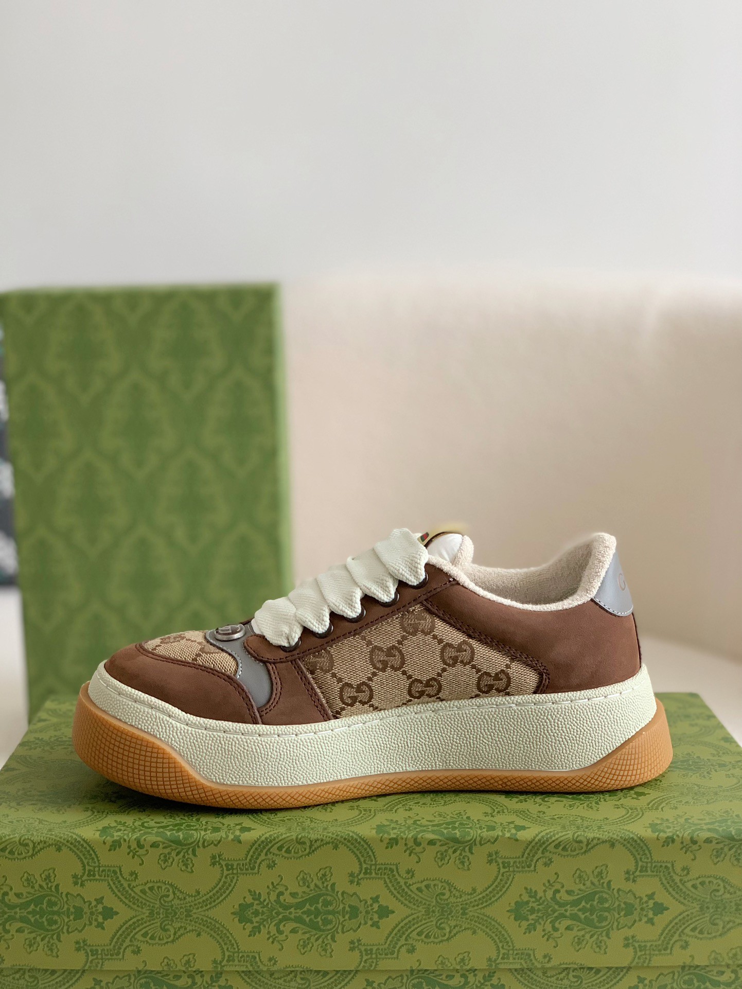 「#97」Gucci sneakers Cowhide - Image 4
