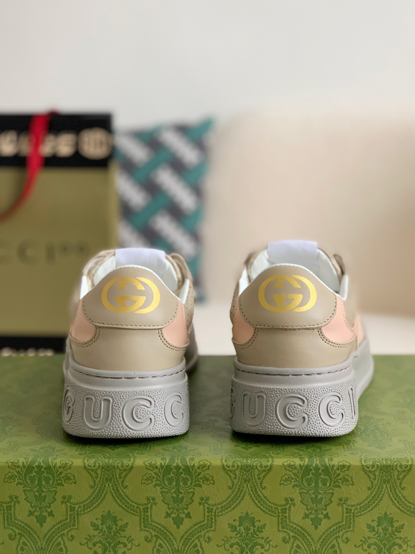 「#102」Gucci sneakers Cowhide - Image 5