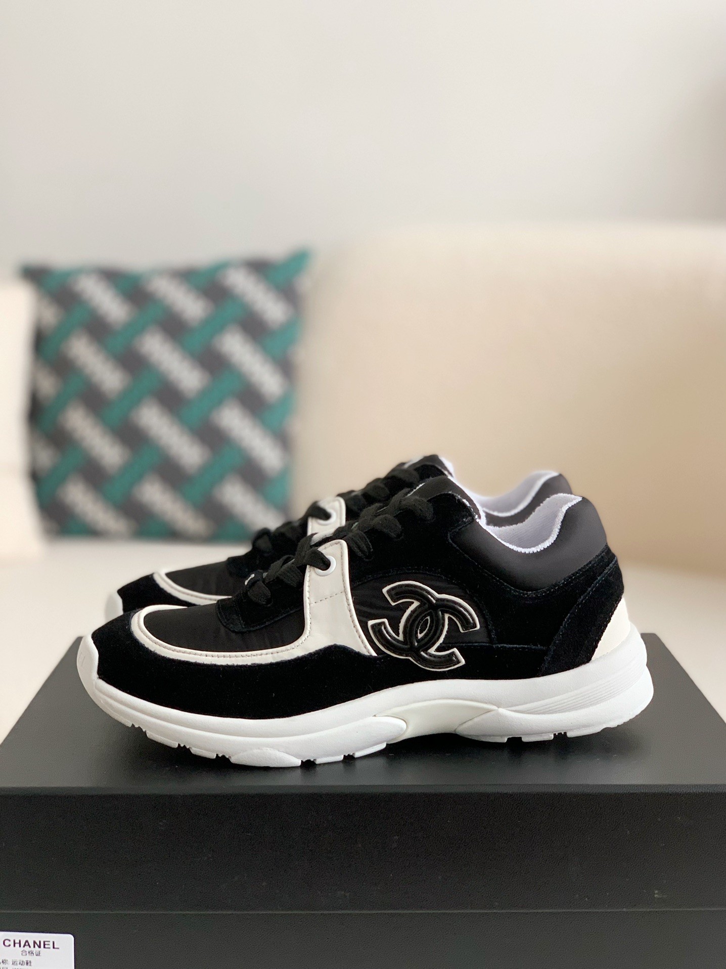 「#104」Chanel 23P Sneakers