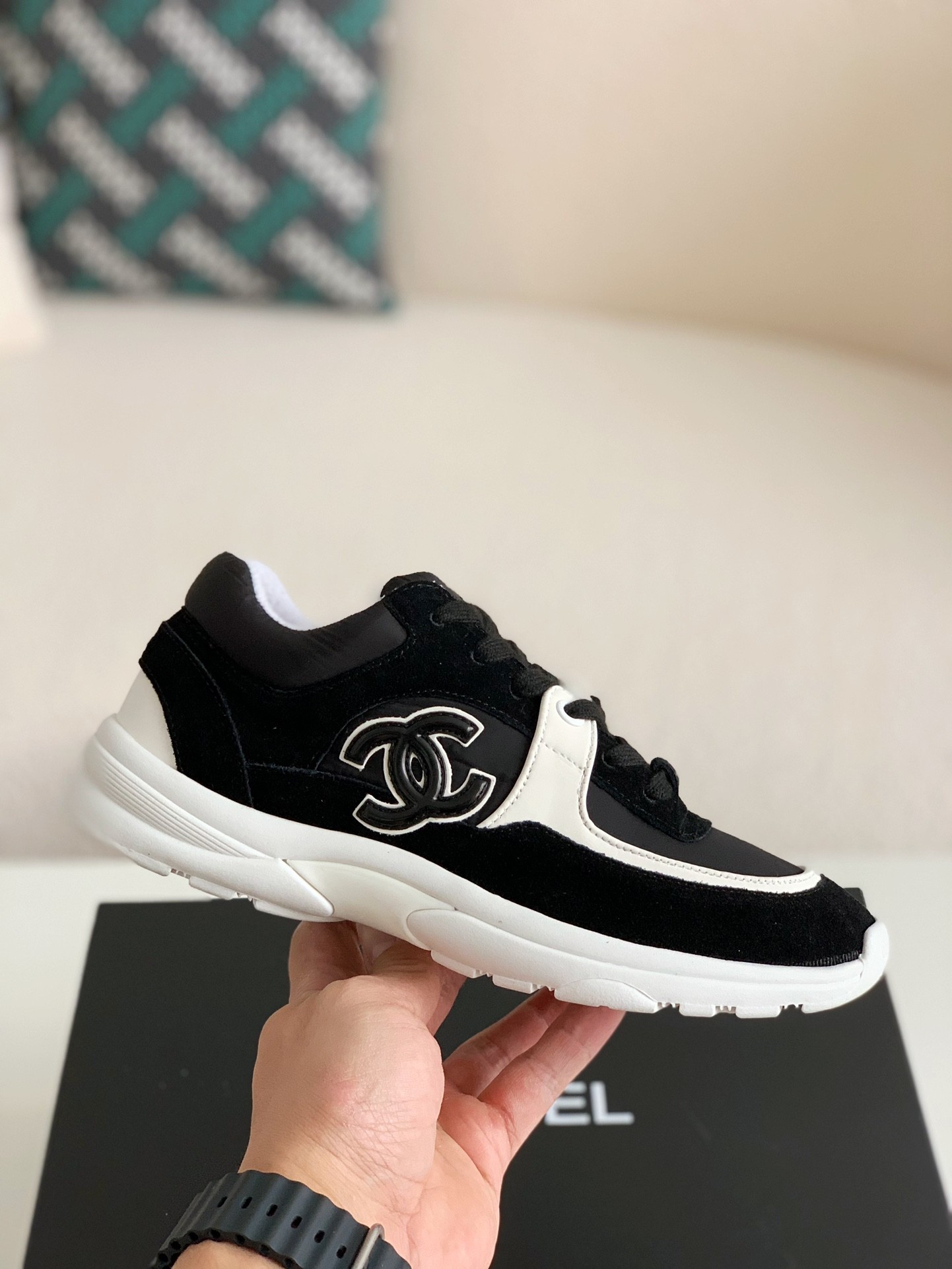 「#104」Chanel 23P Sneakers - Image 3
