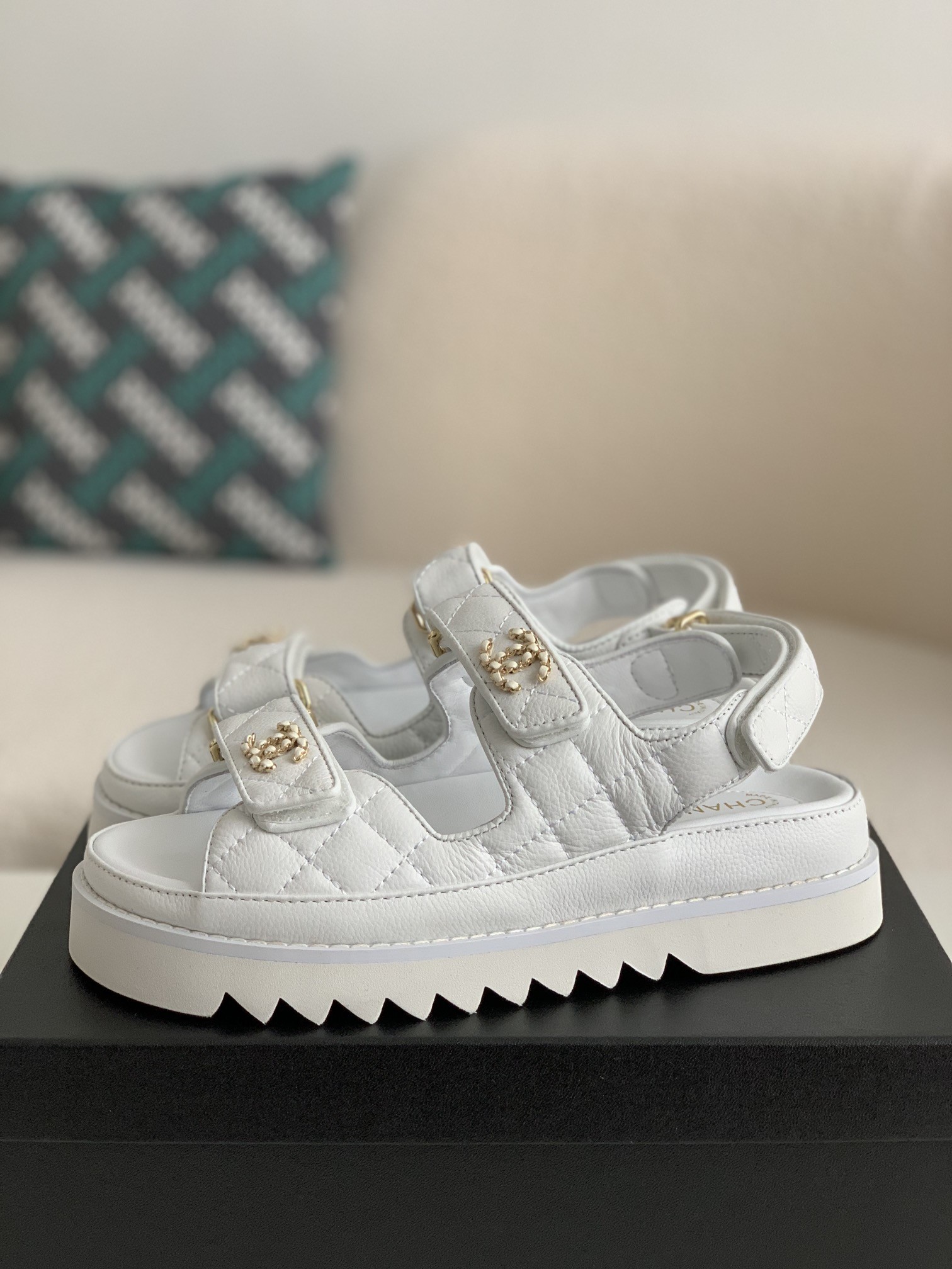 「#107」Chanel Sandals
