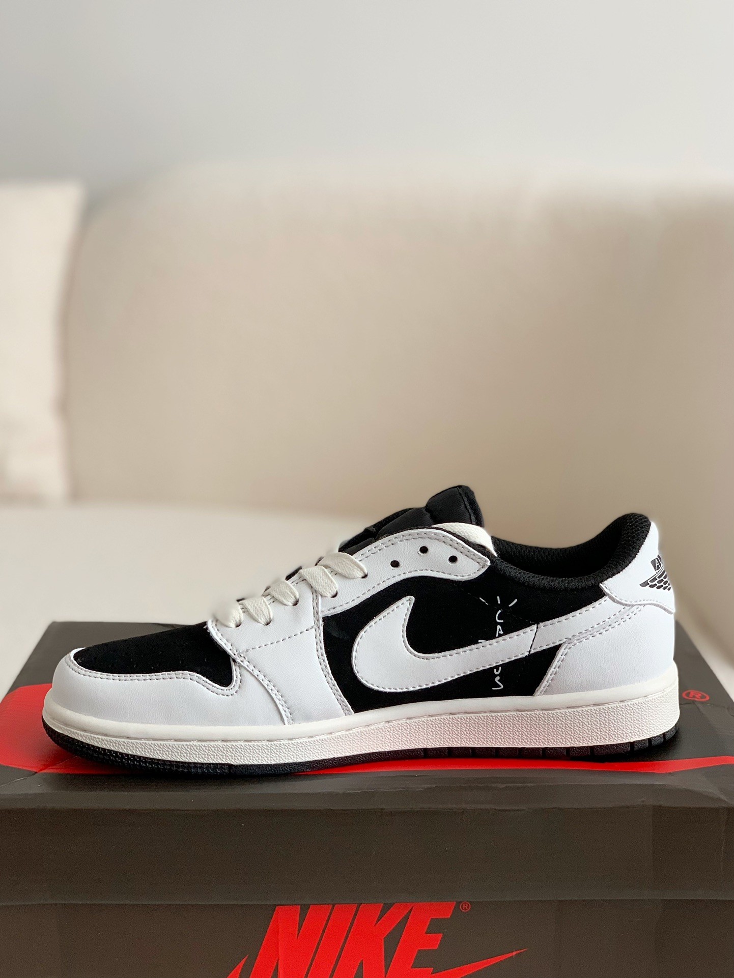 「#109」Nike AirJordan1 x TravisScott AJ Low - Image 4