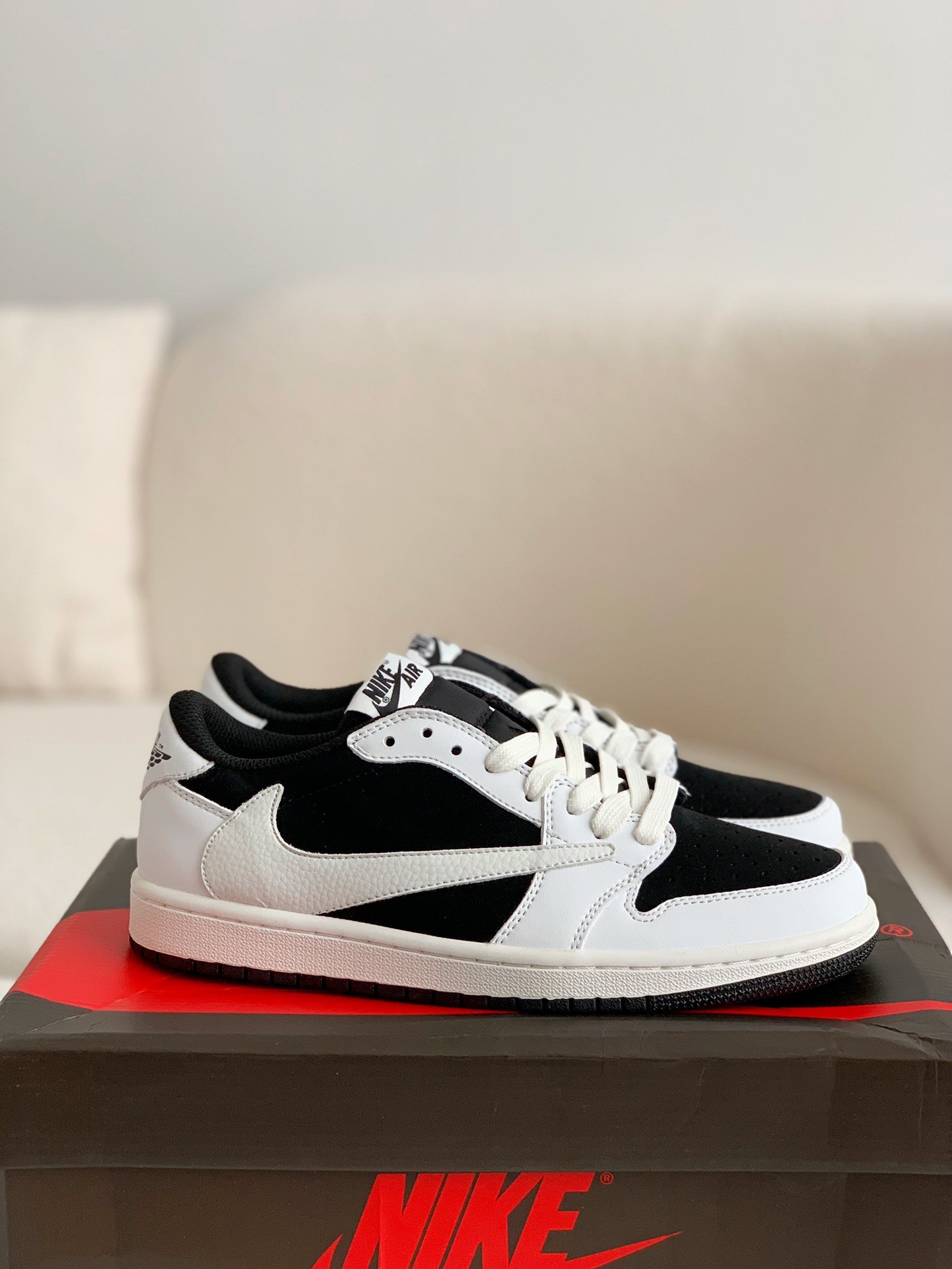 「#109」Nike AirJordan1 x TravisScott AJ Low - Image 2