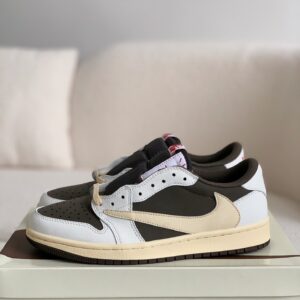 「#110」Nike AirJordan1 x TravisScott AJ Low
