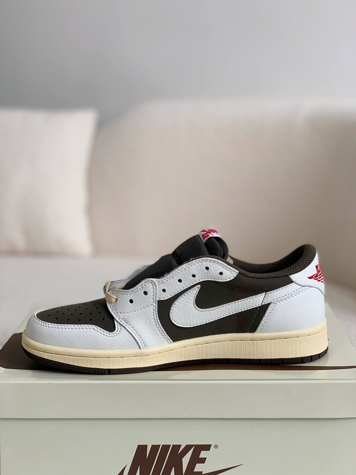 「#110」Nike AirJordan1 x TravisScott AJ Low - Image 4