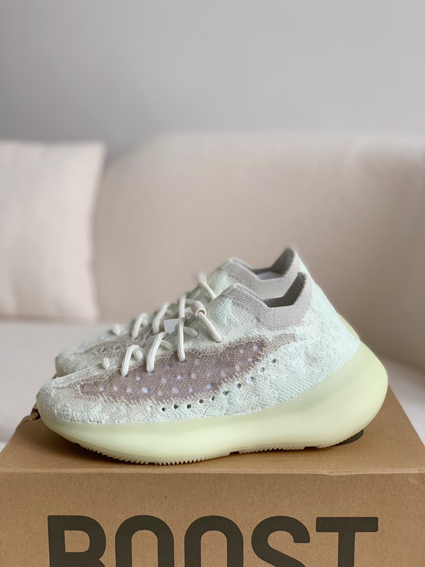 「#118」Adidas Yeezy Boost 380 Sneakers