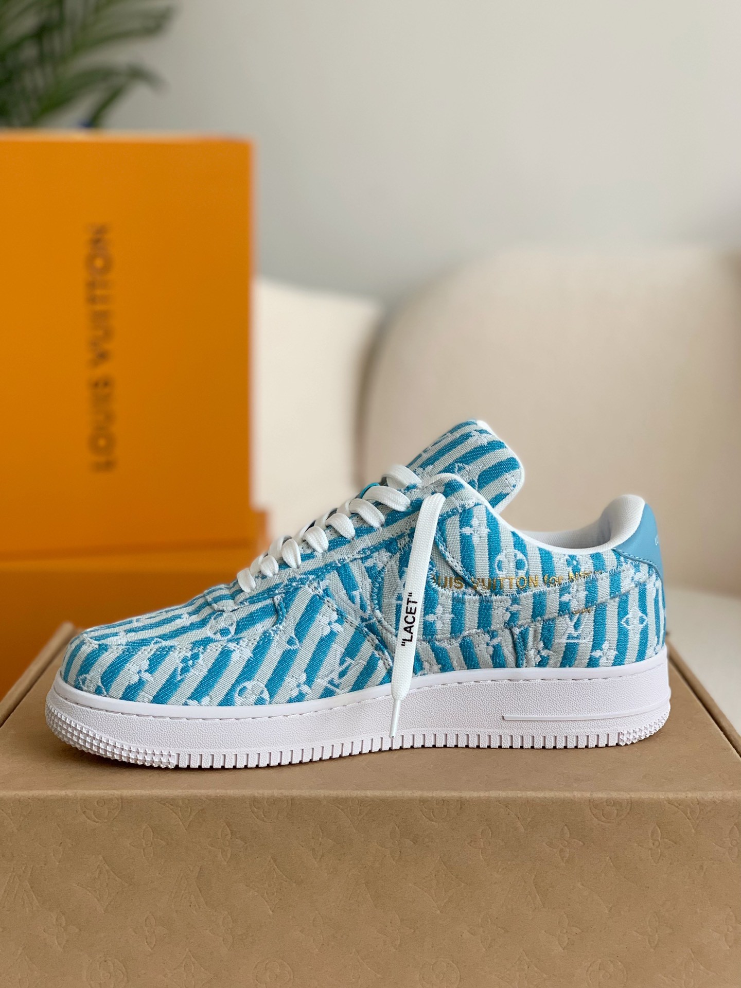 「#119」LOUIS VUITTON X NIKE AIR FORCE 1 SNEAKER - Image 4
