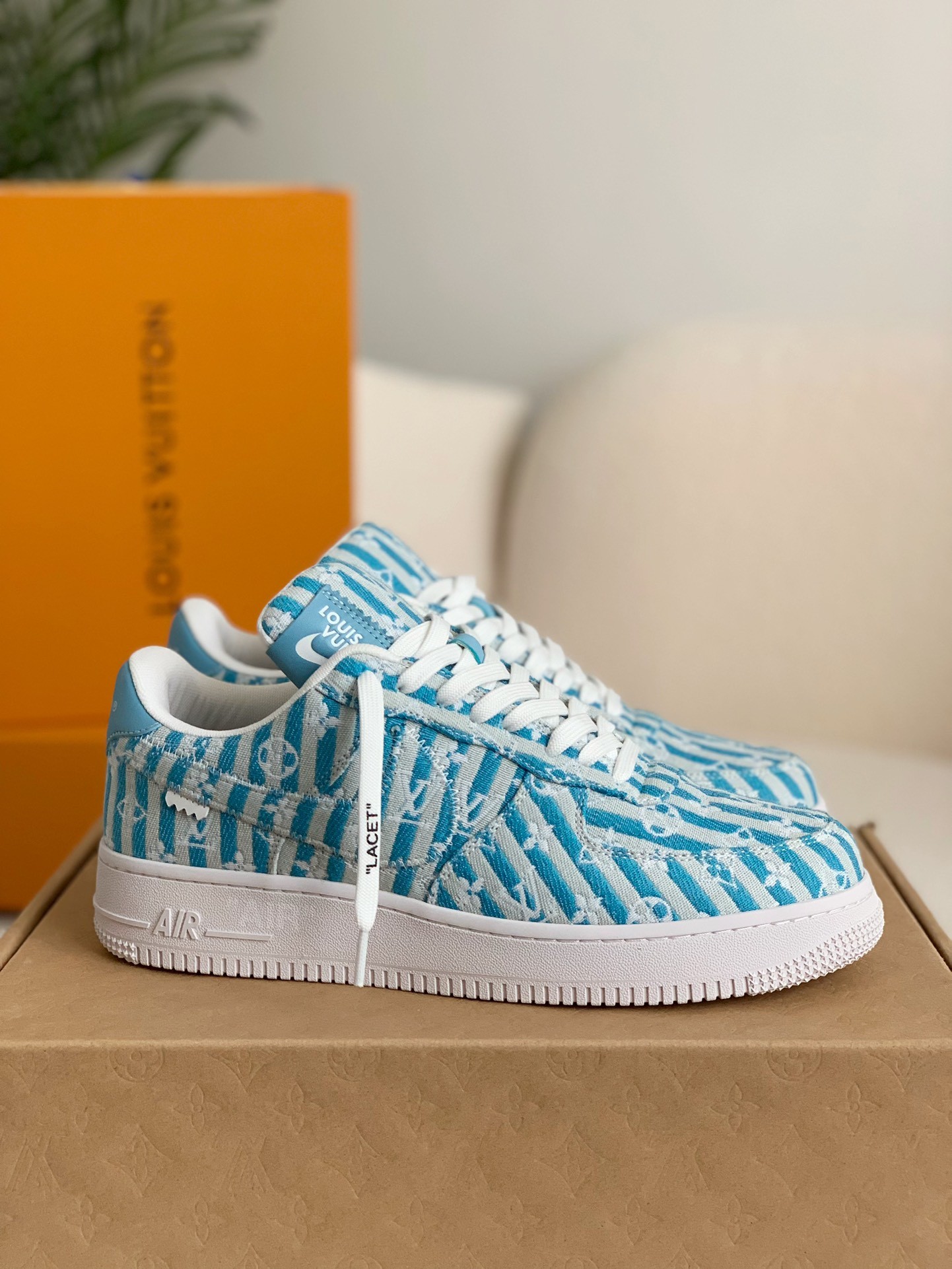 「#119」LOUIS VUITTON X NIKE AIR FORCE 1 SNEAKER - Image 2