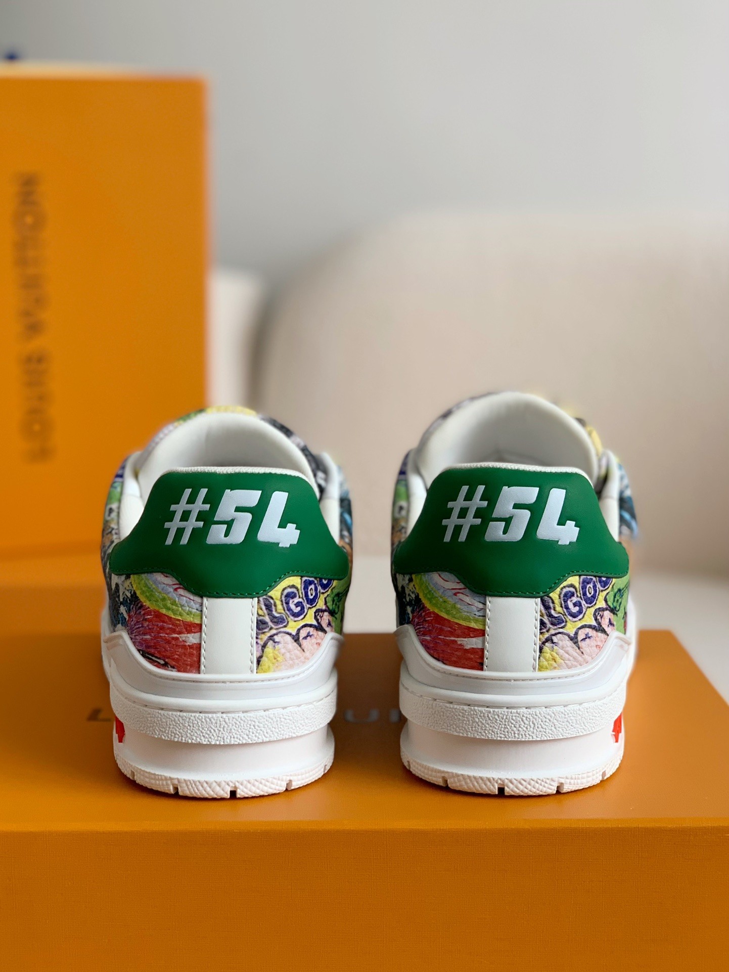 「#124」LOUIS VUITTON TRAINER SNEAKERS - Image 5