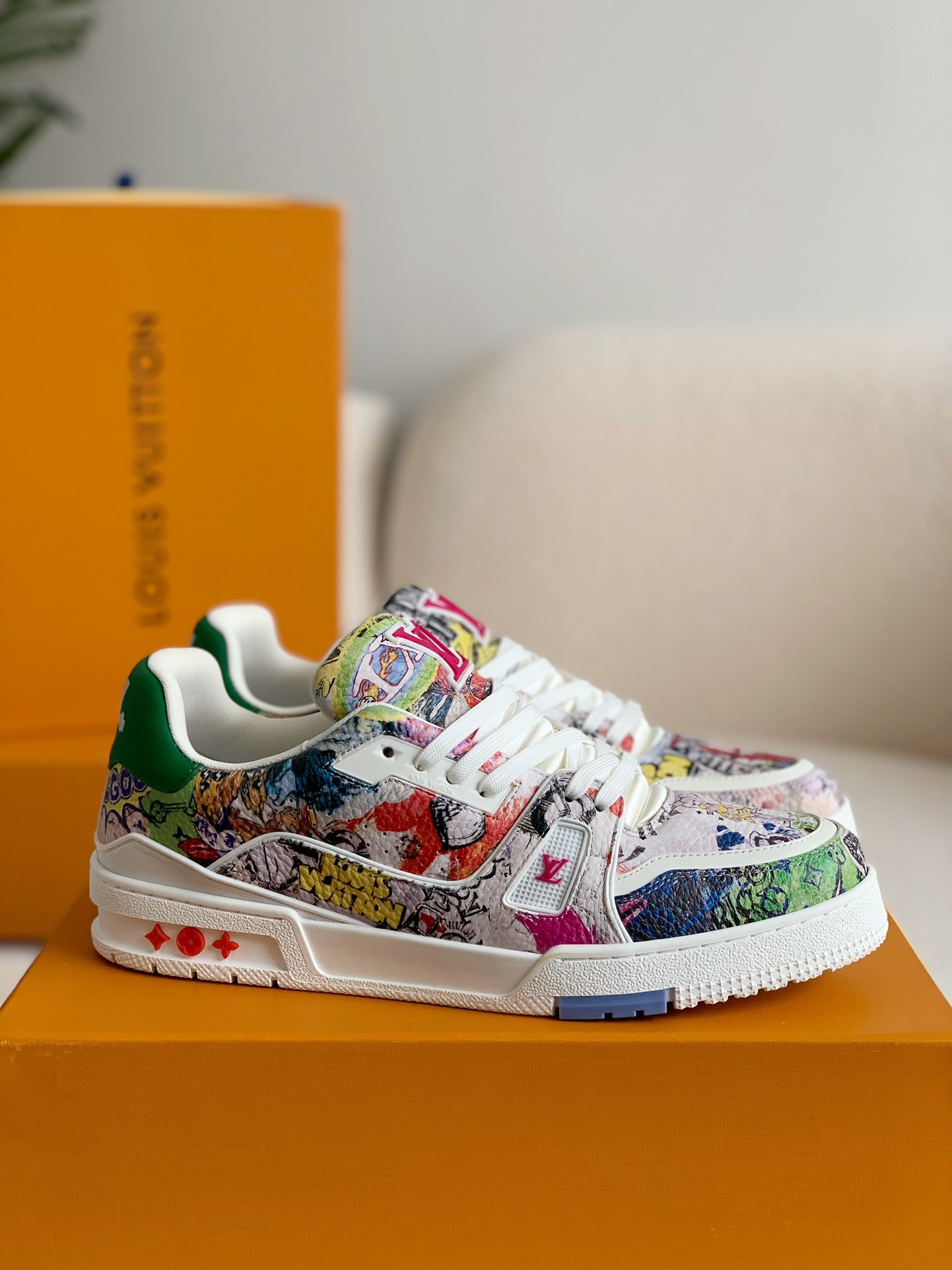 「#124」LOUIS VUITTON TRAINER SNEAKERS - Image 2