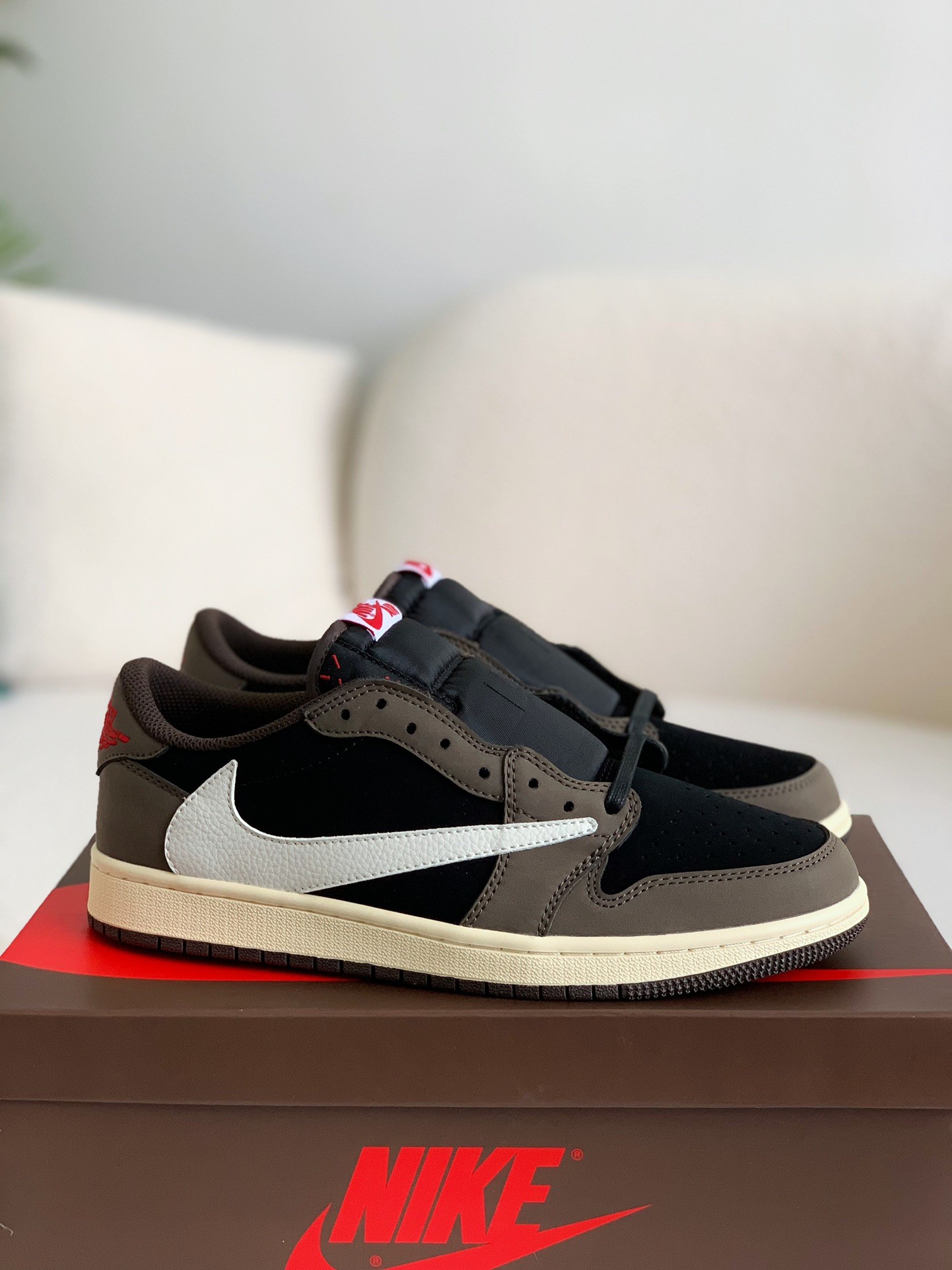 「#125」Nike AirJordan1 x TravisScott AJ Low - Image 2