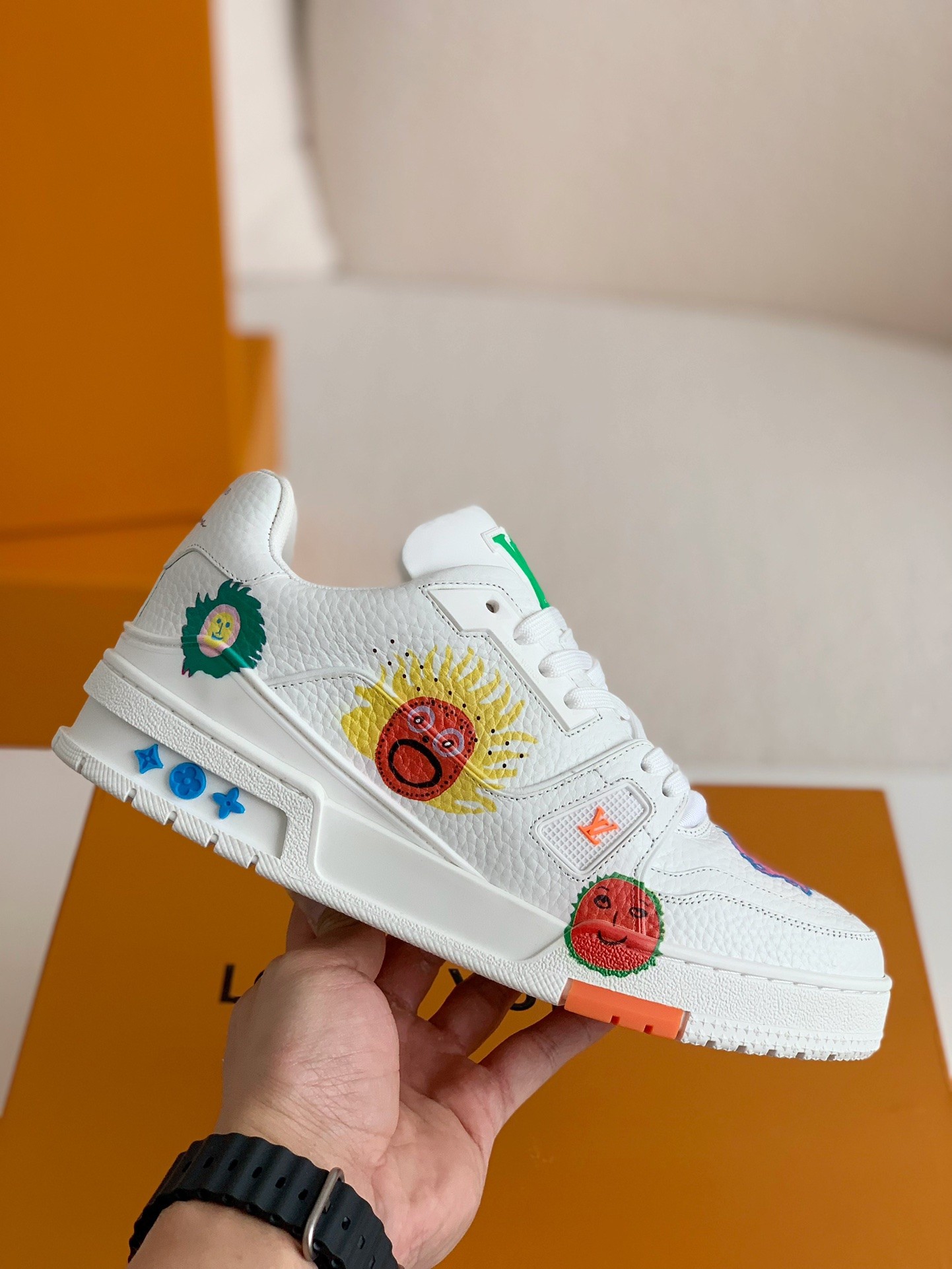 「#129」Yayoi Kusama × LOUIS VUITTON TRAINER Sneakers - Image 3