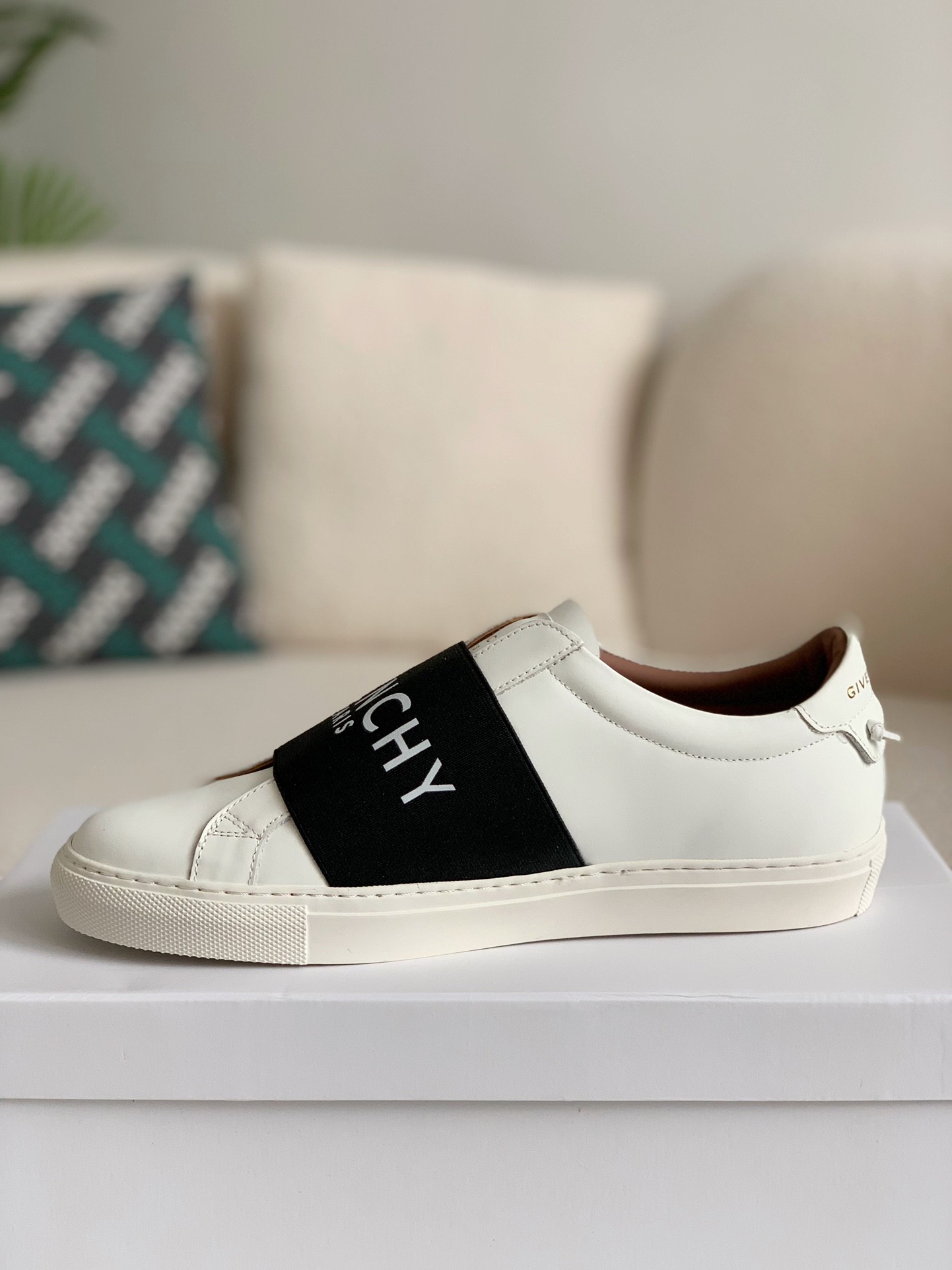 「#142」Givenchy Urban Street Sneakers - Image 4