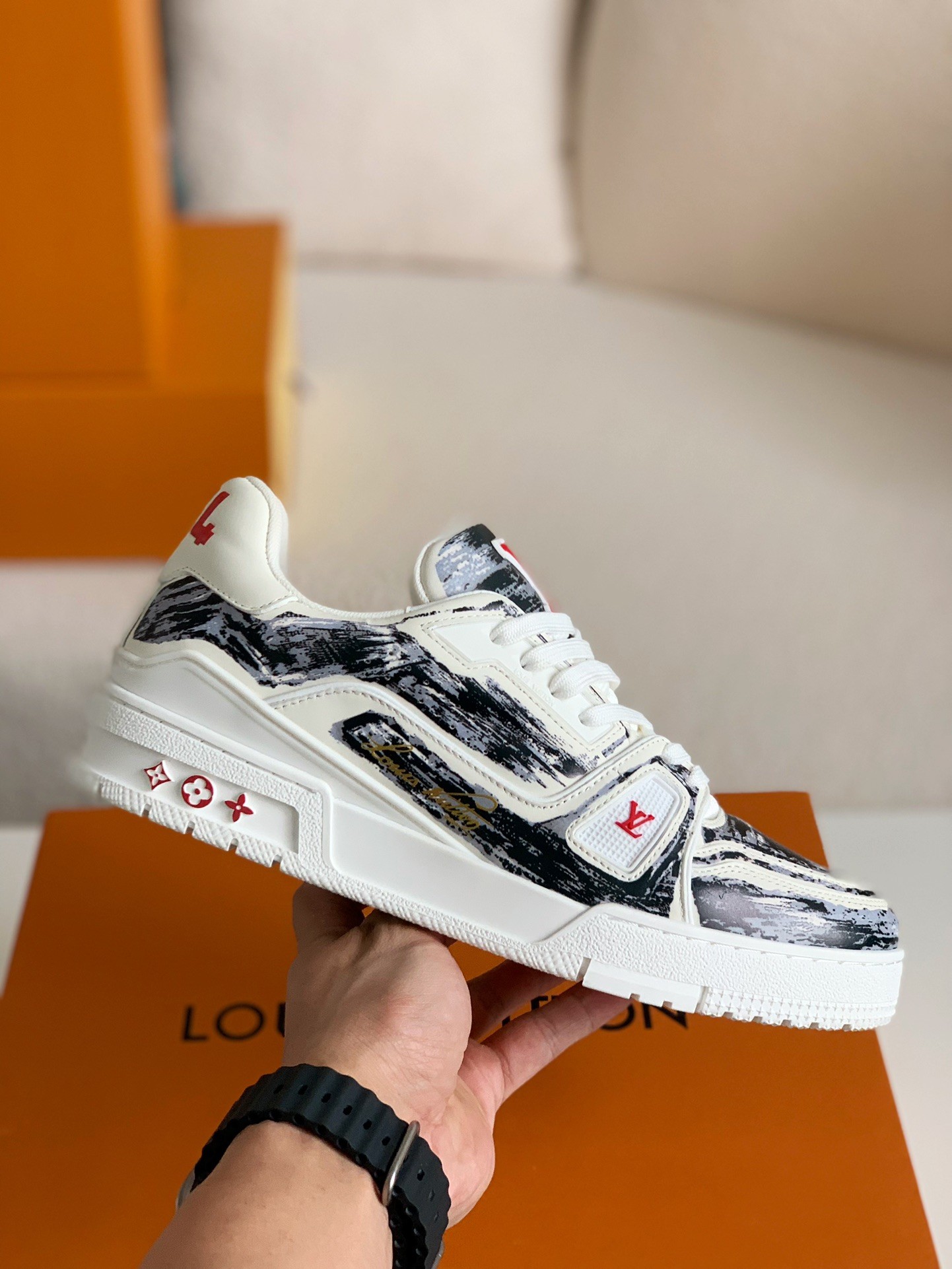 「#144」LOUIS VUITTON TRAINER Sneakers - Image 3