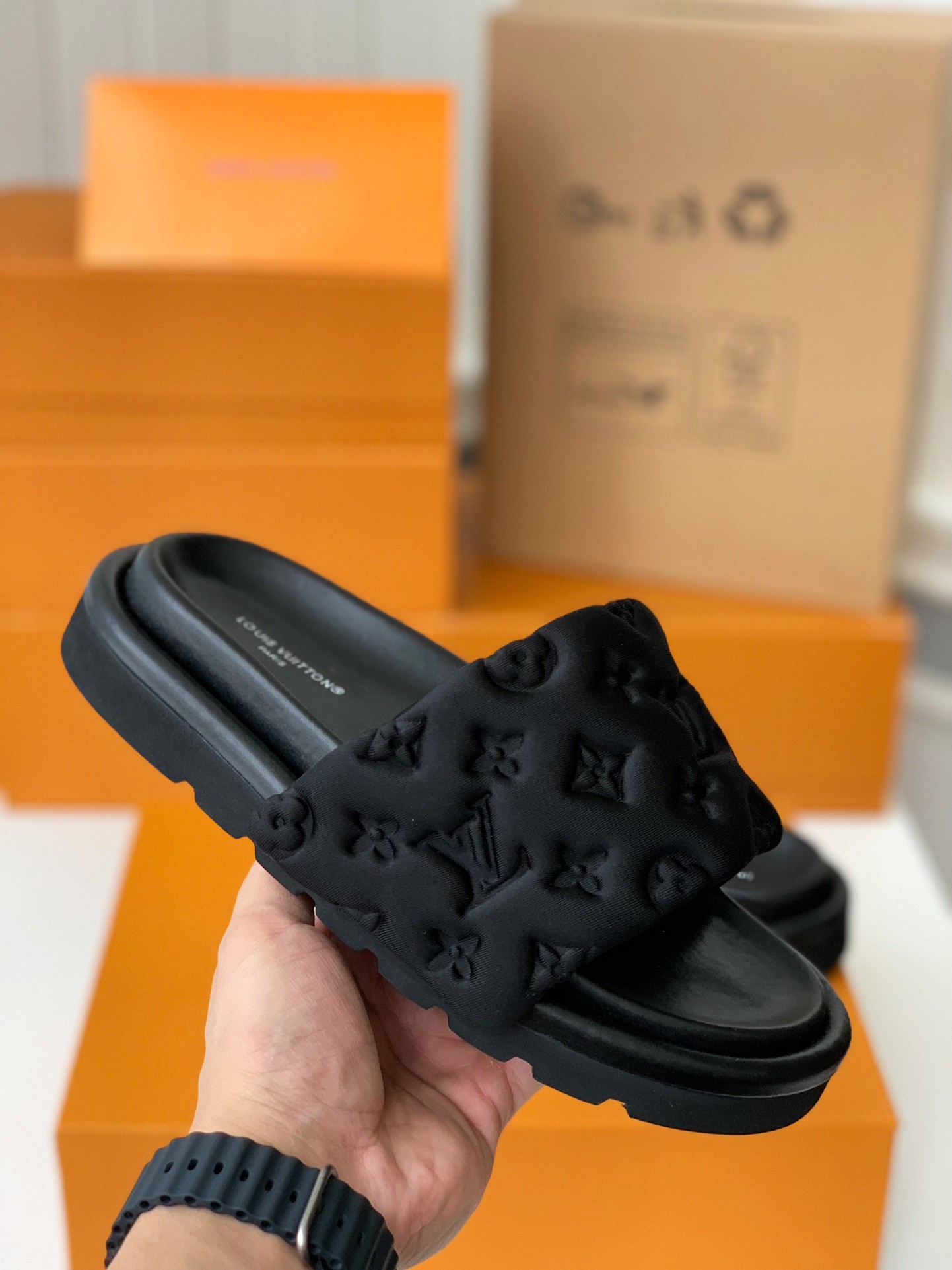 「#146」LOUIS VUITTON MIAMI MULE - Image 3