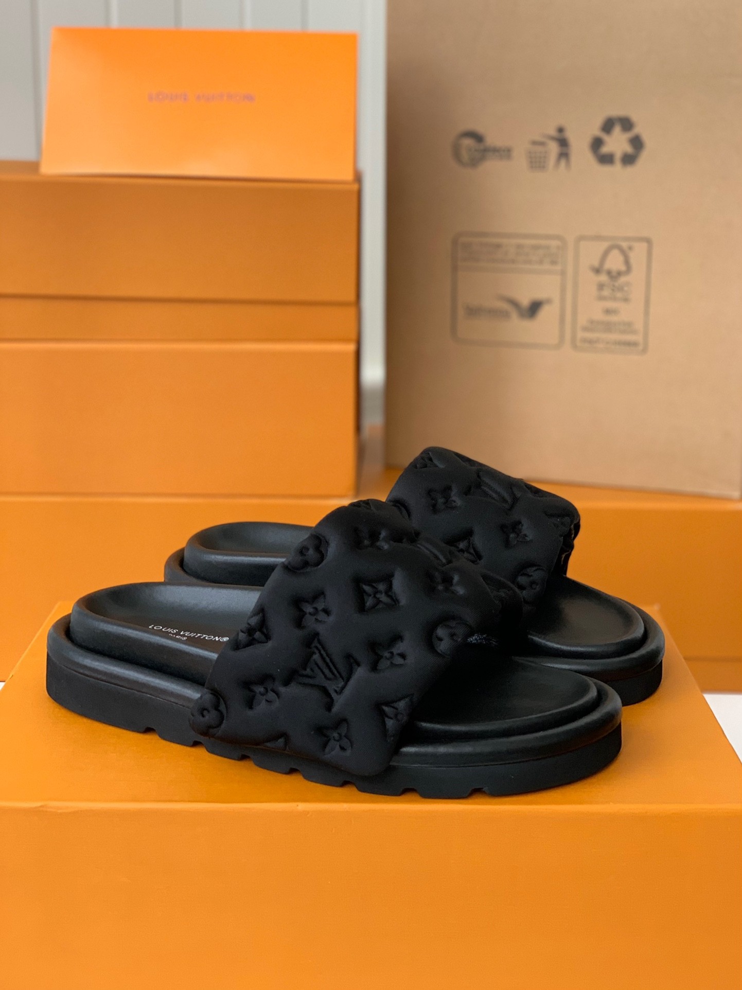 「#146」LOUIS VUITTON MIAMI MULE - Image 2