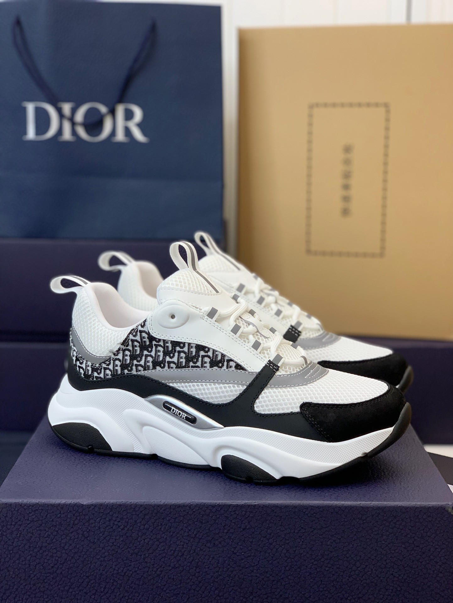 「#150」DIOR classic B22 Clunky Sneaker - Image 2