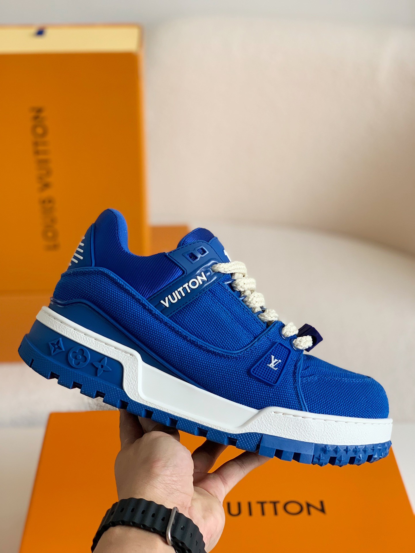 「#79」LOUIS VUITTON TRAINER MAXI SNEAKERS - Image 3