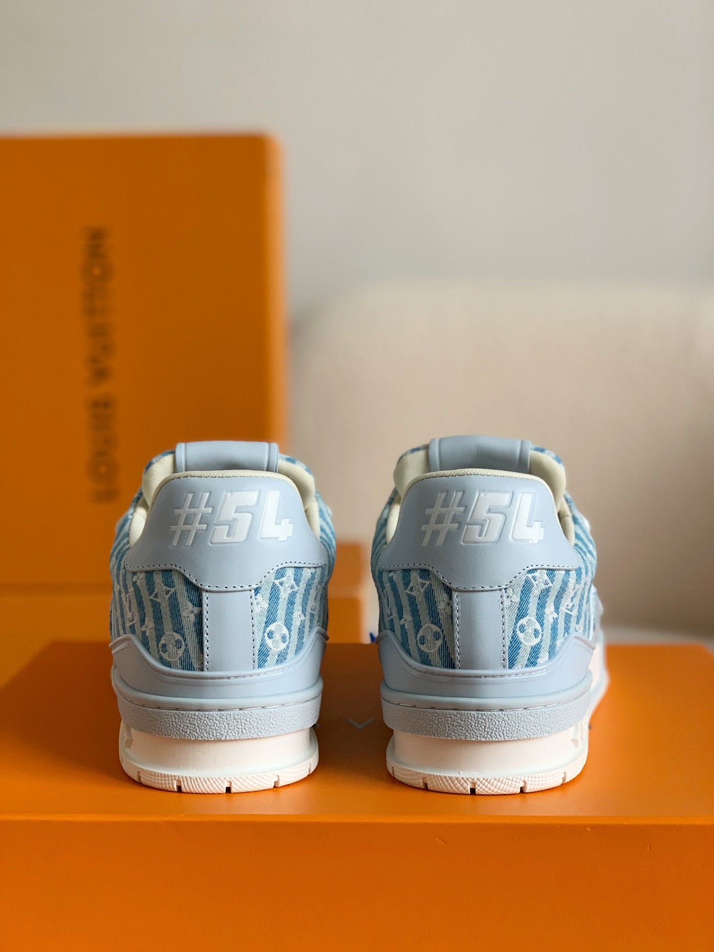 「#82」LOUIS VUITTON TRAINER SNEAKERS - Image 5