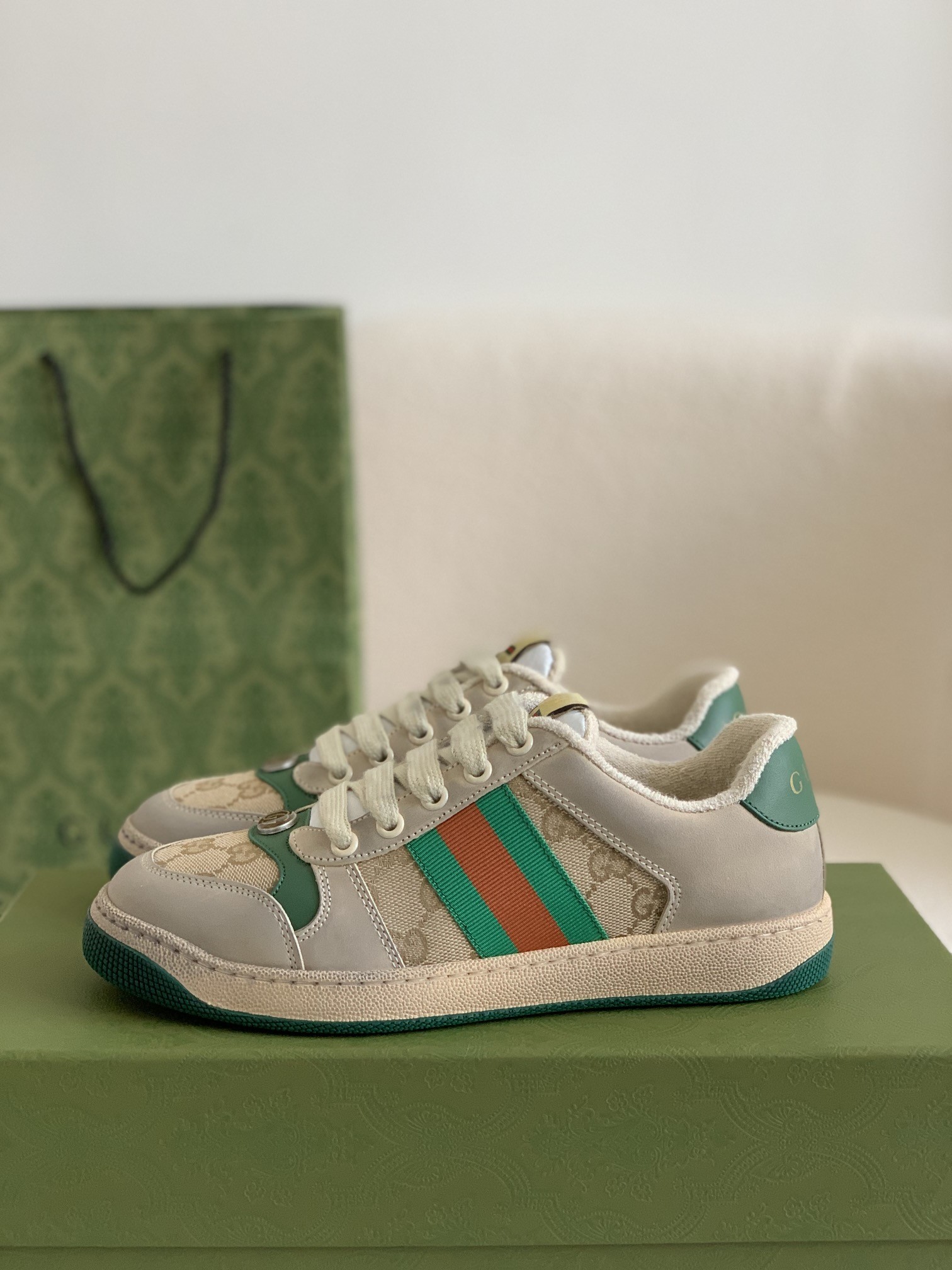 「#83」Gucci Dirty shoes