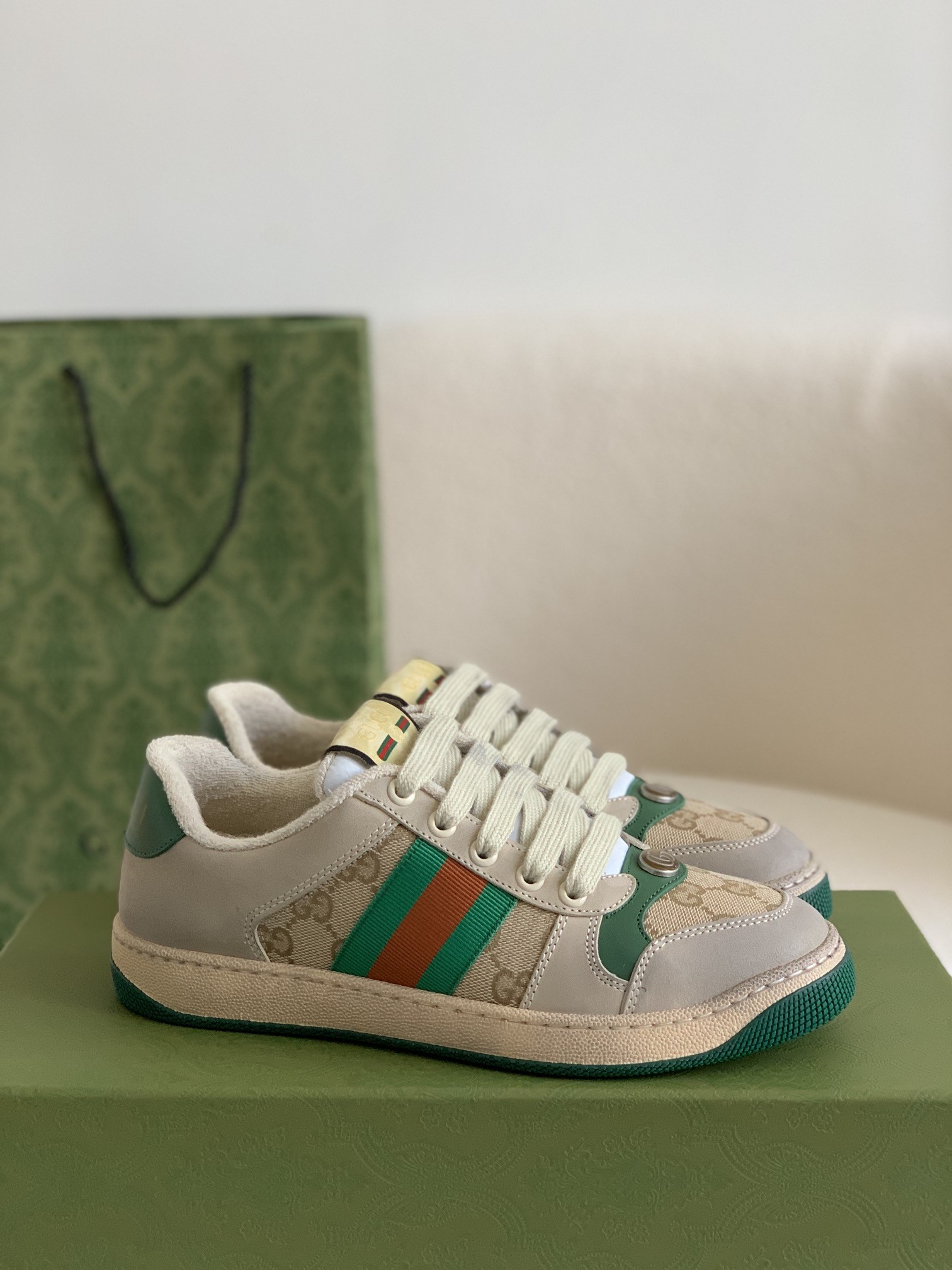 「#83」Gucci Dirty shoes - Image 2