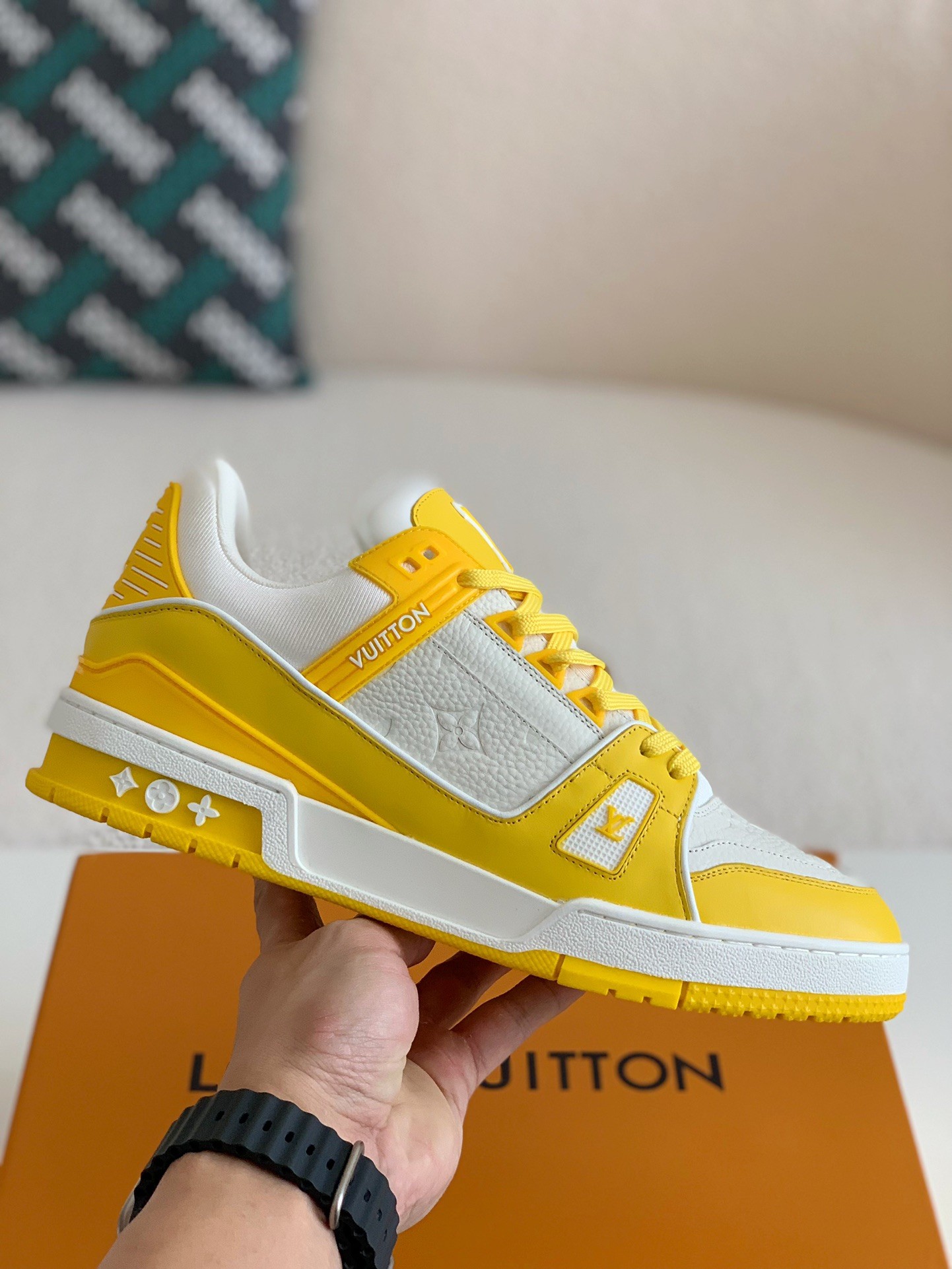 「#90」LOUIS VUITTON TRAINER Sneakers - Image 3