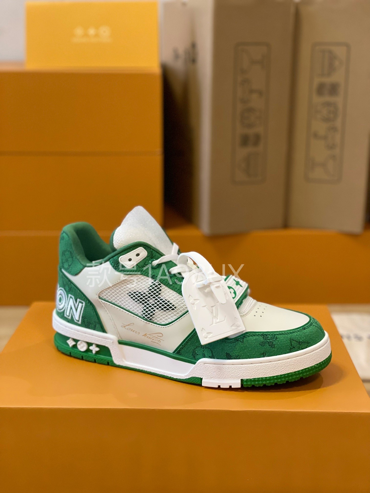 「#224」LOUIS VUITTON TRAINER 1A98UX Sneaker - Image 3