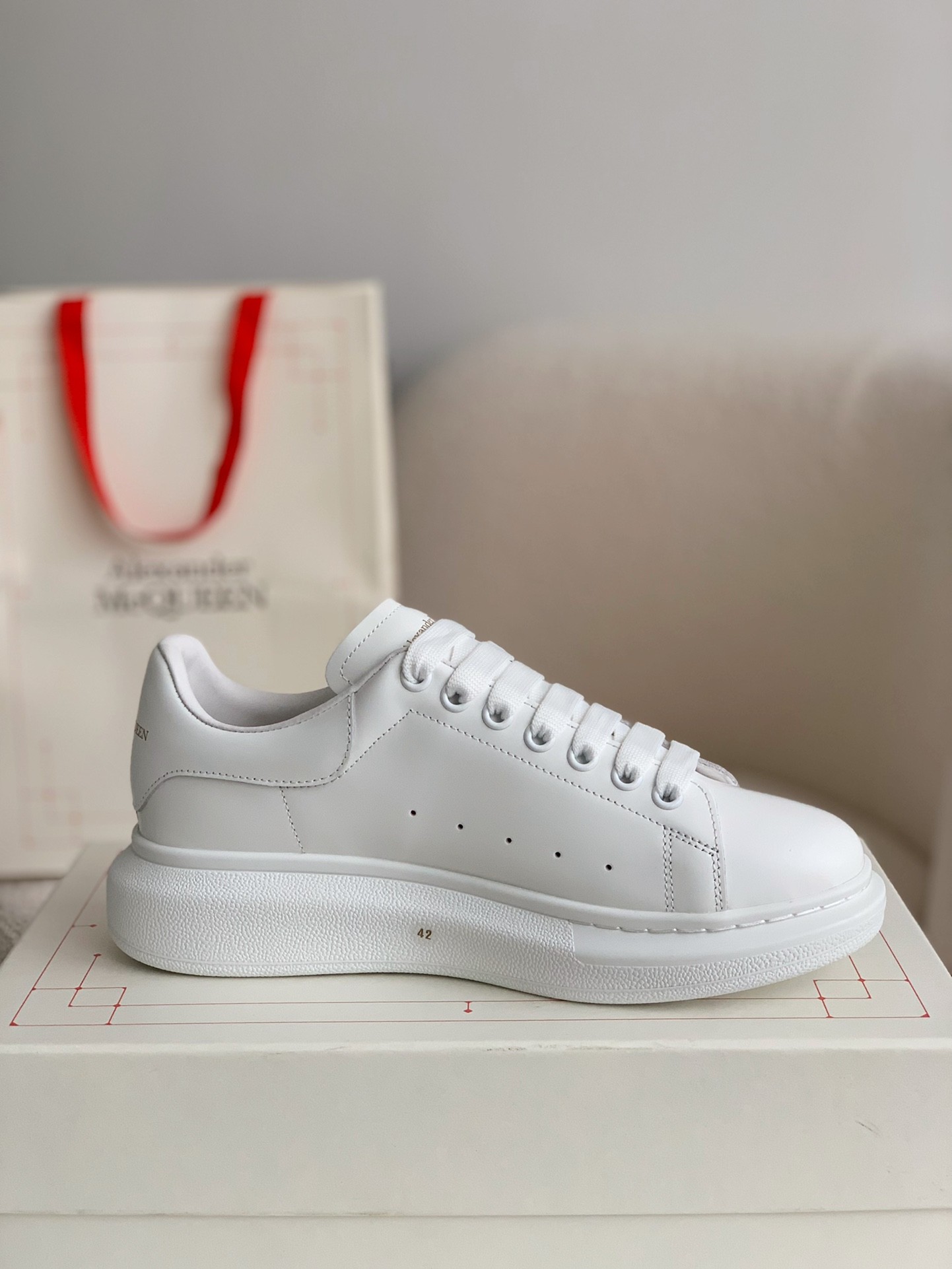 「#229」Alexander McQueen MQ white cowhide tail Sneakers - Image 4