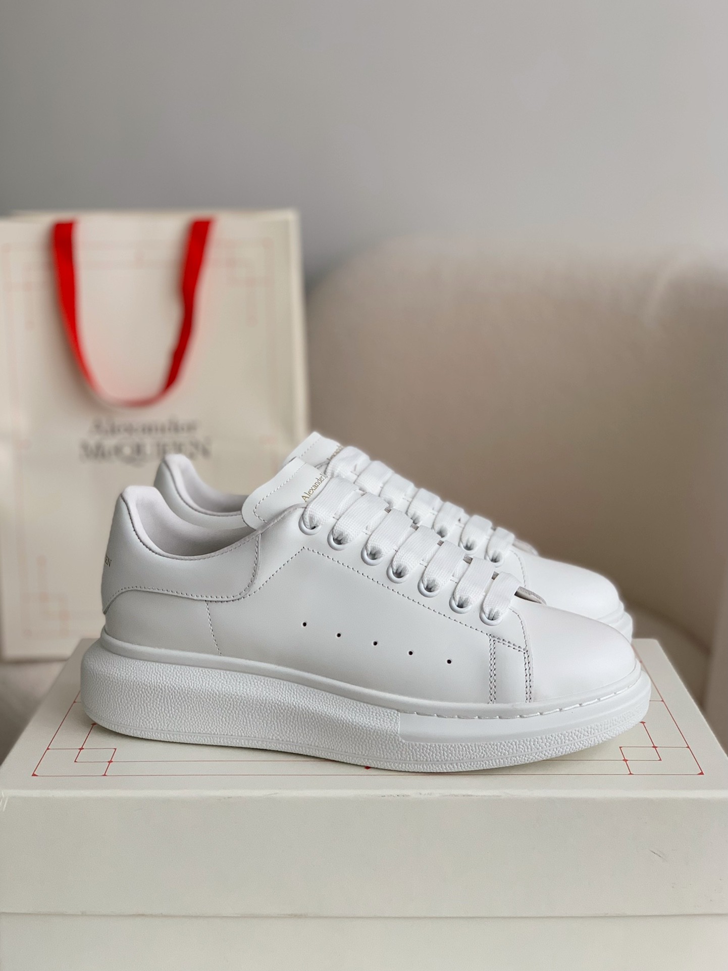 「#229」Alexander McQueen MQ white cowhide tail Sneakers - Image 2