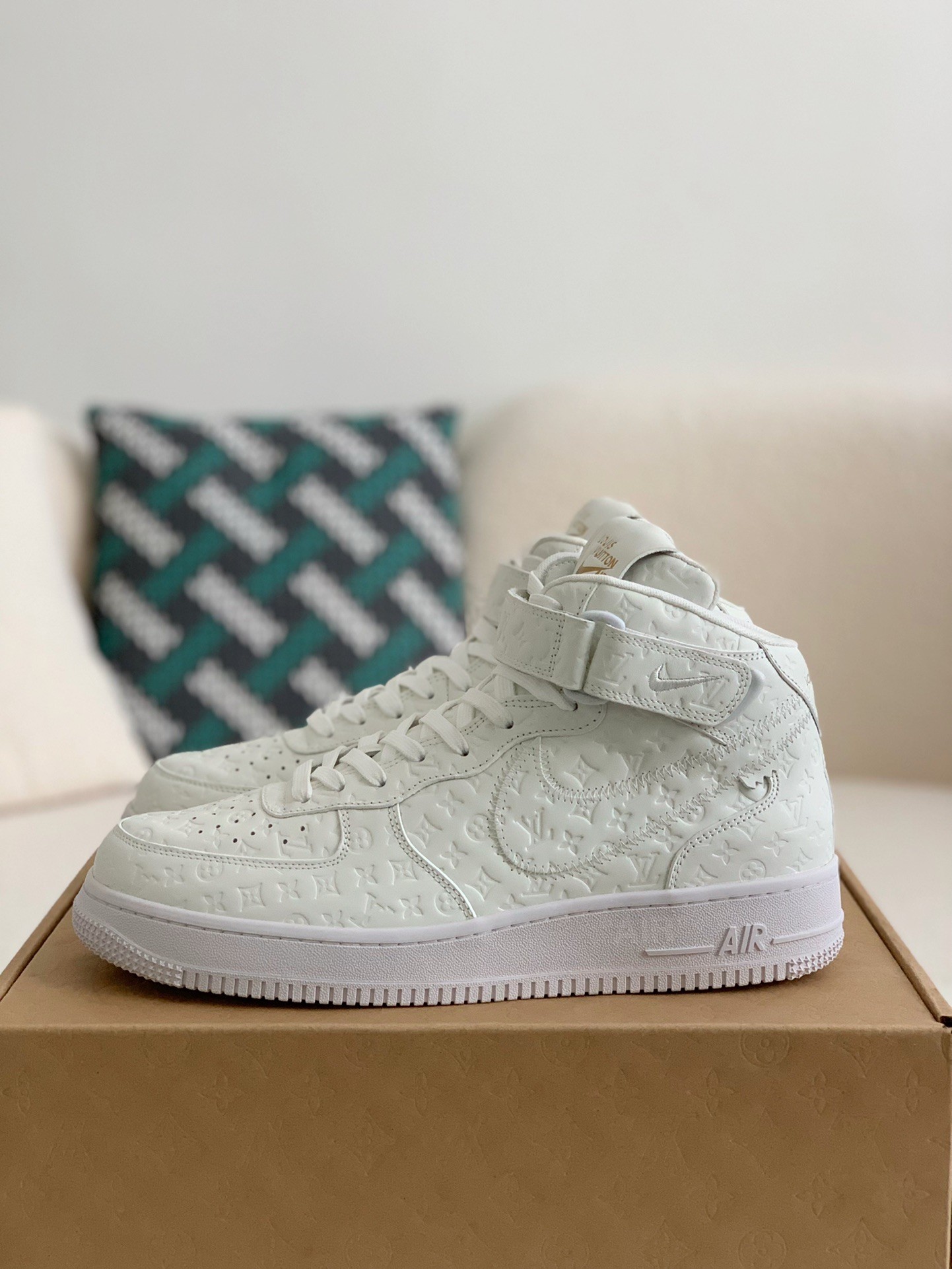 「#234」Louis Vuitton x Nike Air Force 1 High