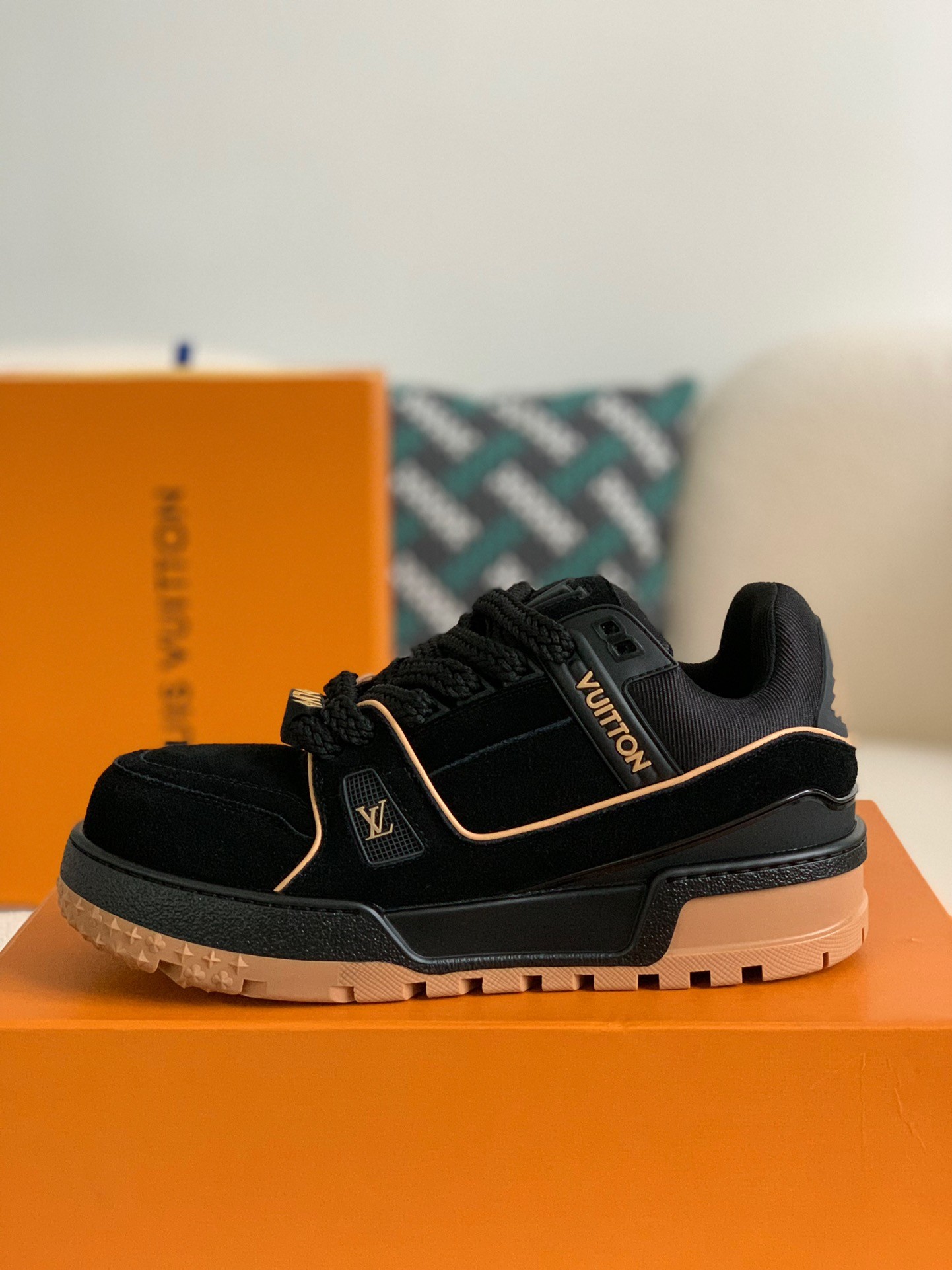 「#236」LOUIS VUITTON TRAINER MAXI SNEAKERS 1ABM2Y - Image 4