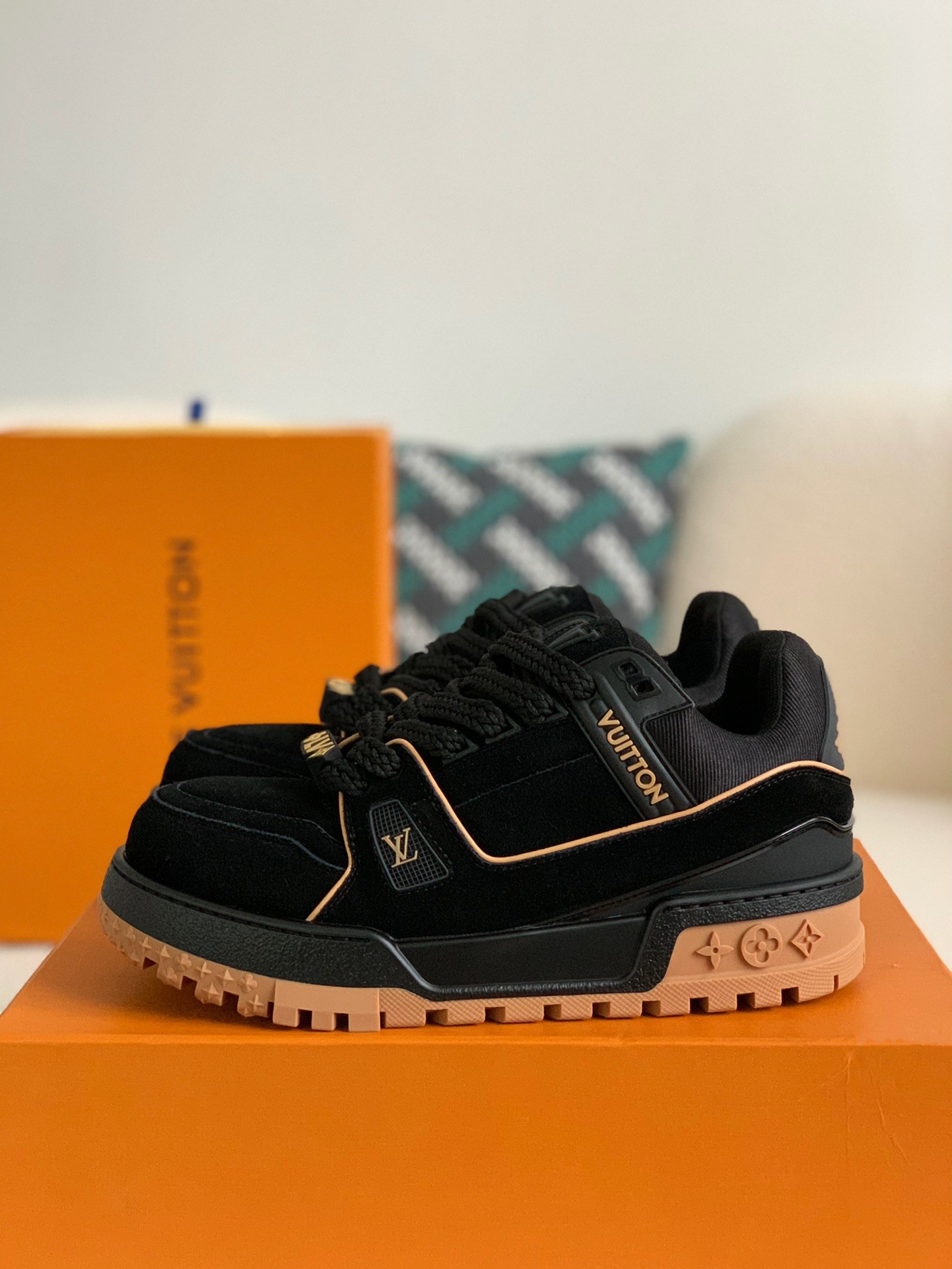 「#236」LOUIS VUITTON TRAINER MAXI SNEAKERS 1ABM2Y