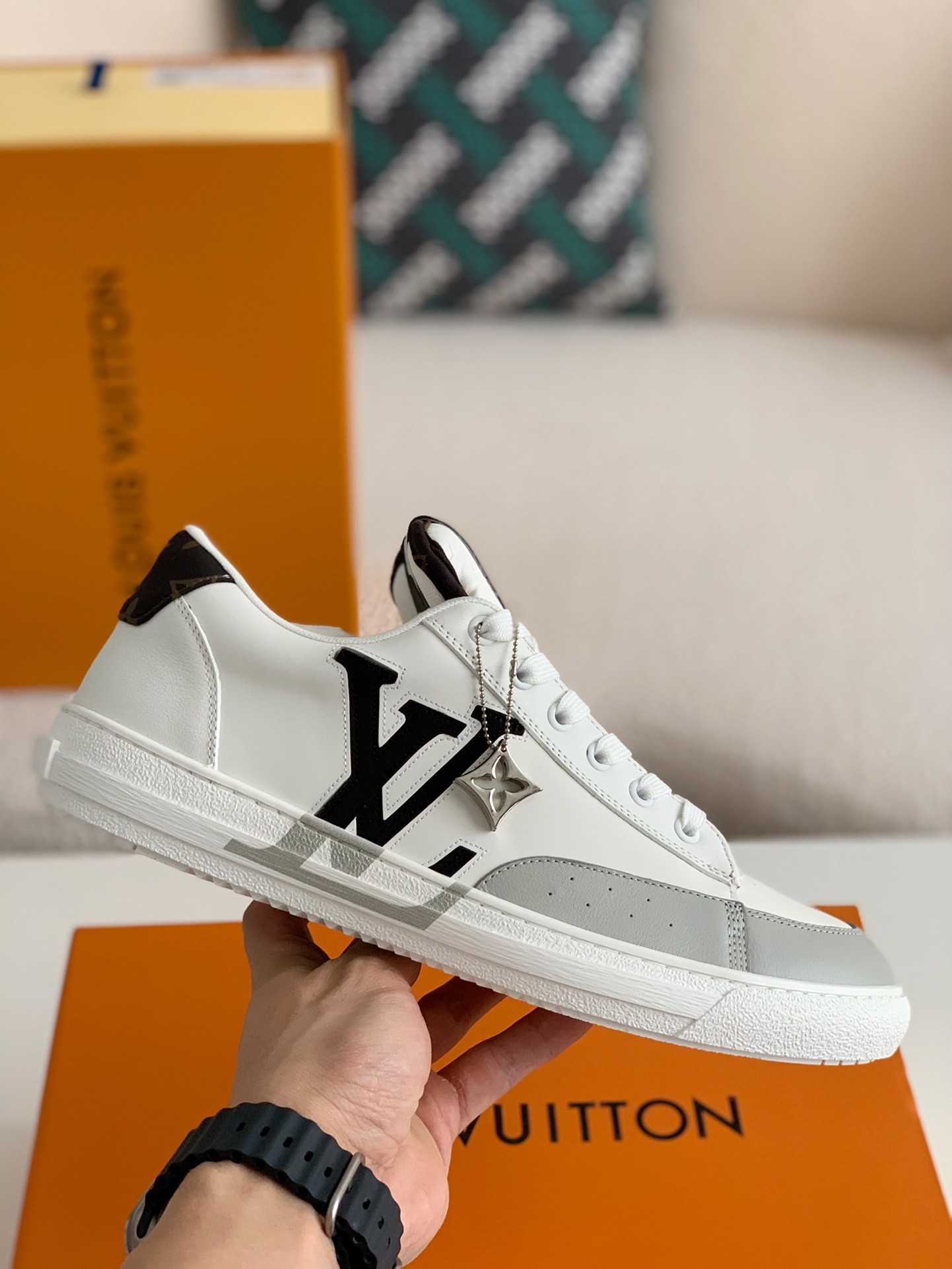 「#239」LOUIS VUITTON CHARLIE - Image 3