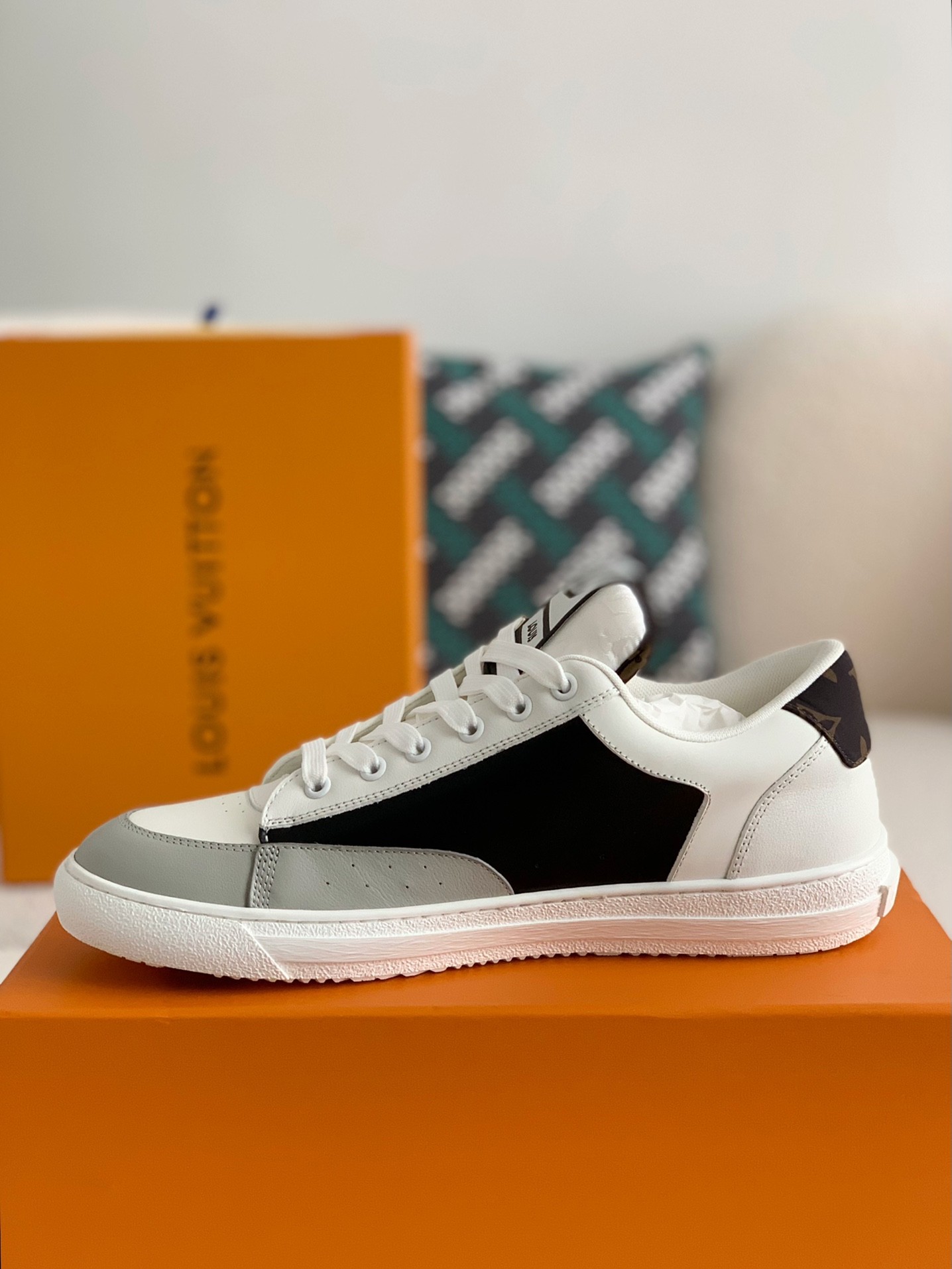 「#239」LOUIS VUITTON CHARLIE - Image 4