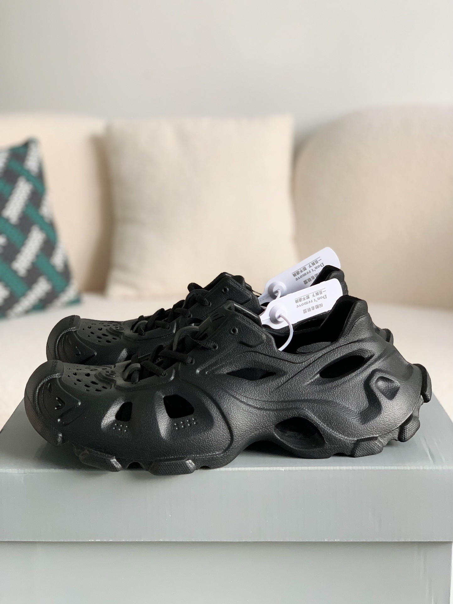 「#241」Balenciaga rubber sneakers