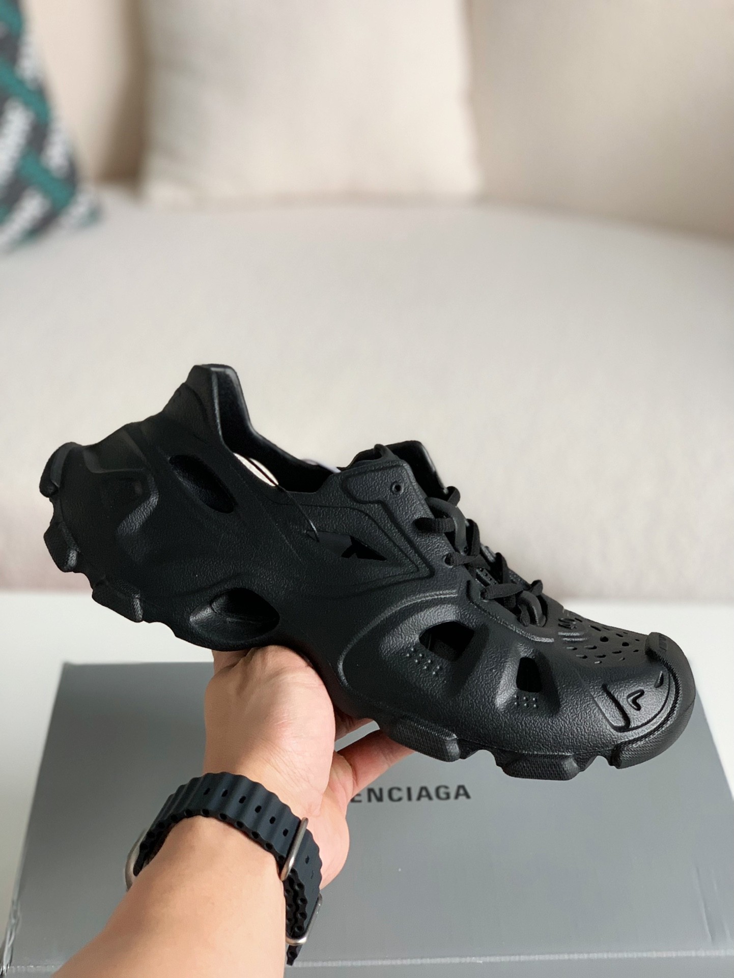 「#241」Balenciaga rubber sneakers - Image 3