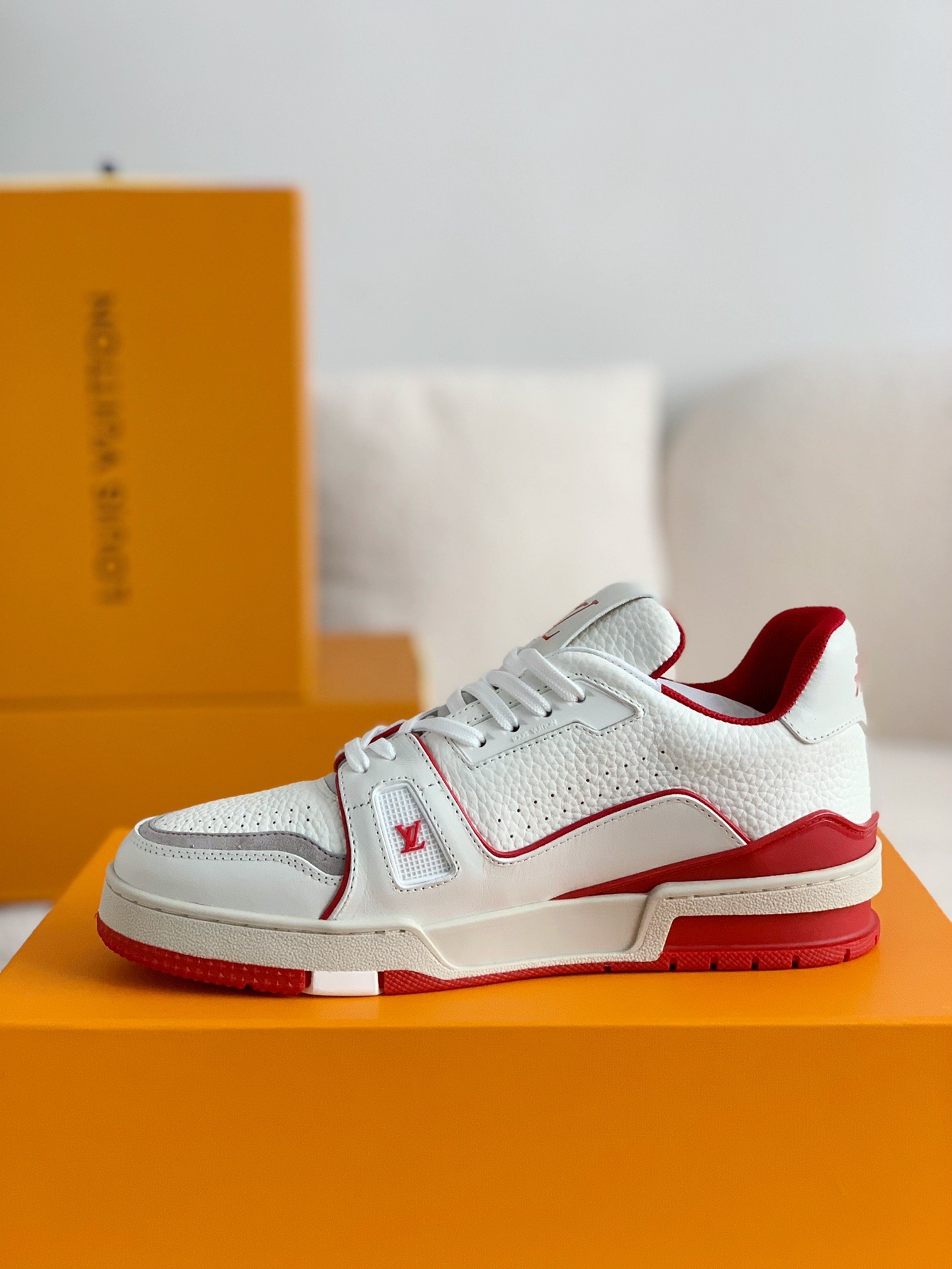 「#244」LOUIS VUITTON TRAINER Sneakers - Image 4