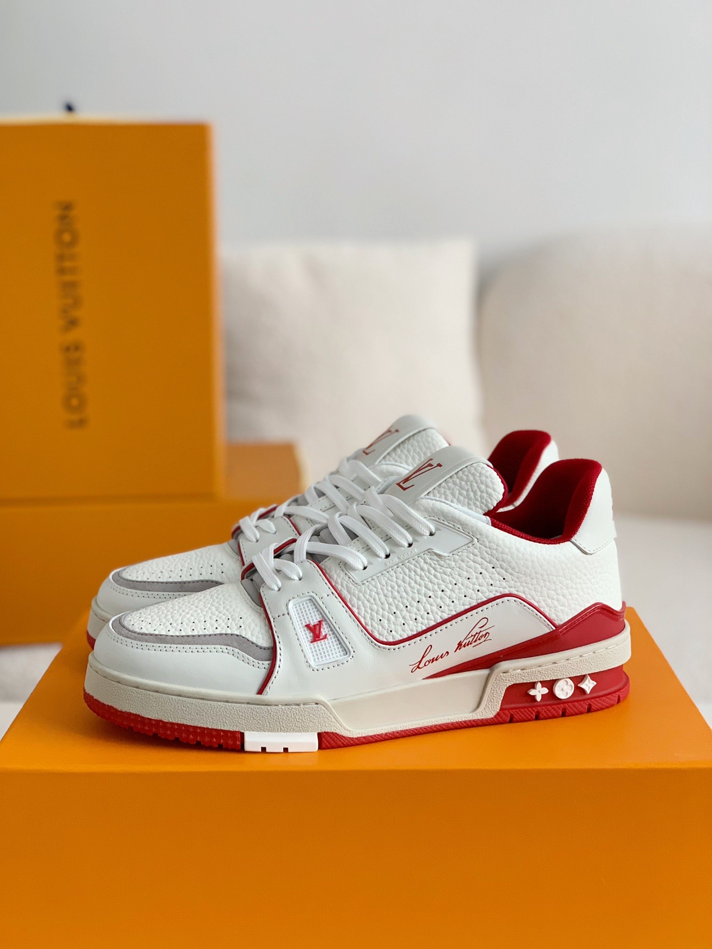 「#244」LOUIS VUITTON TRAINER Sneakers