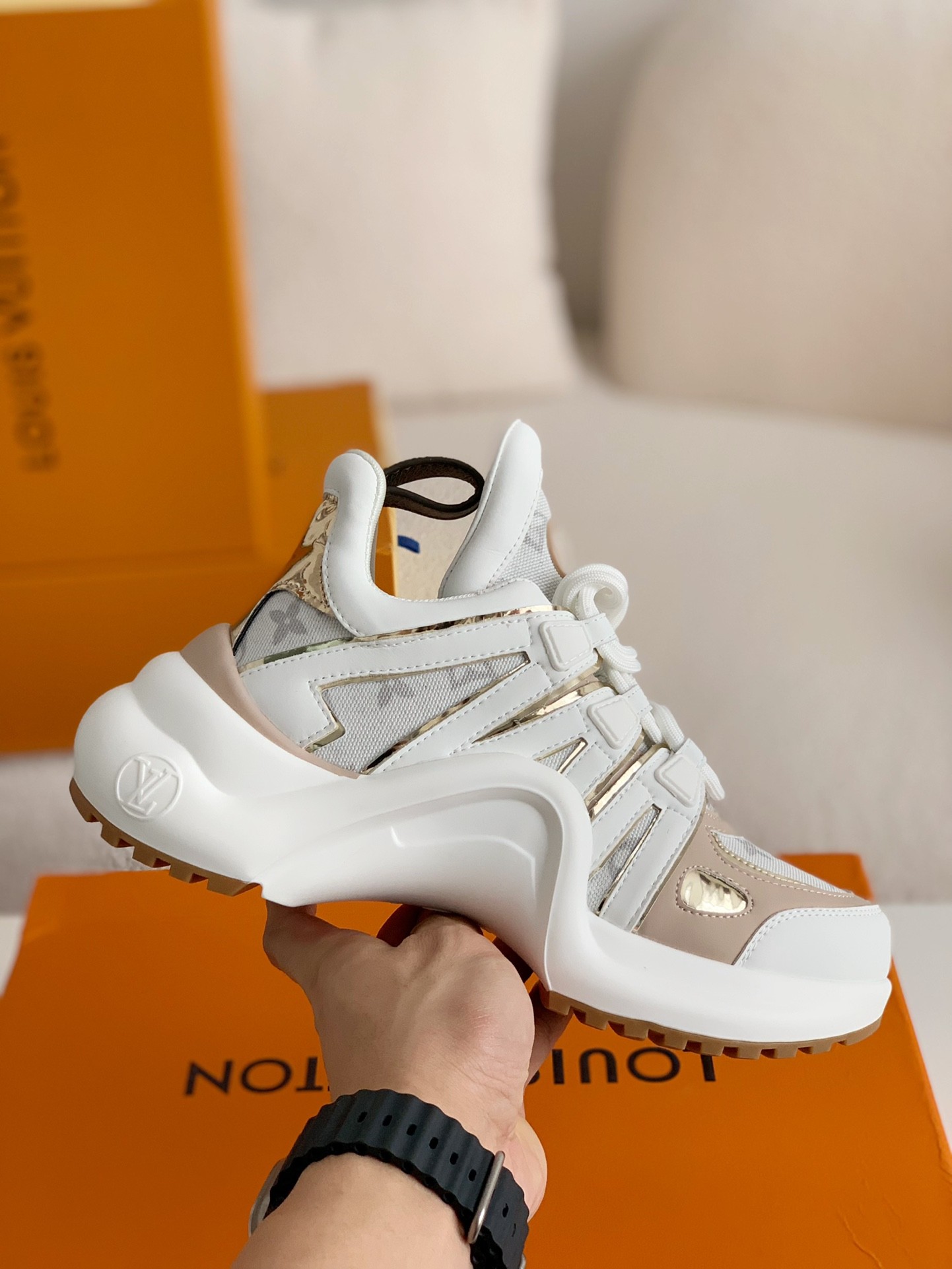 「#249」Louis Vuitton Archlight Sneaker - Image 4