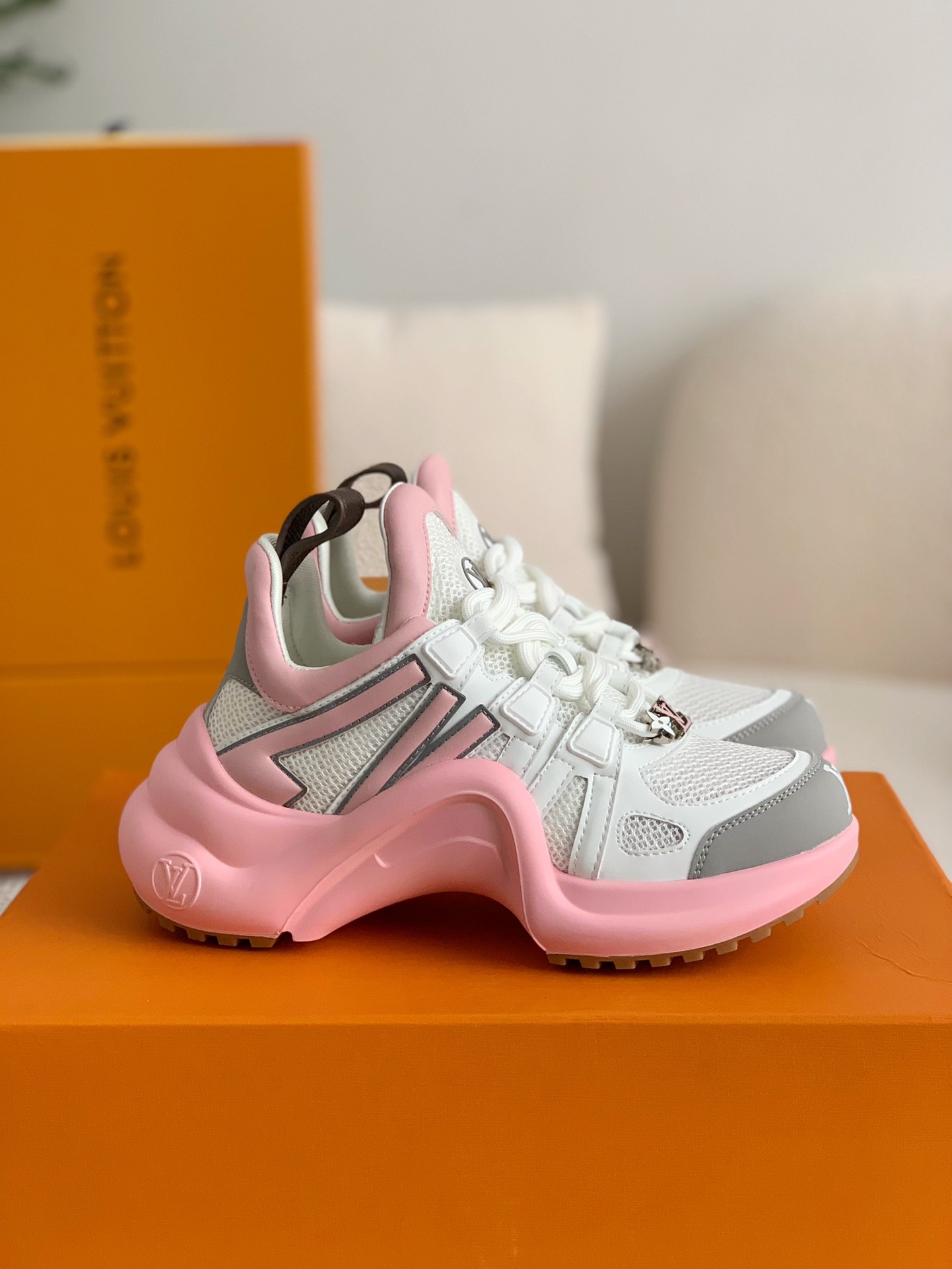 「#251」Louis Vuitton Archlight Sneaker - Image 2