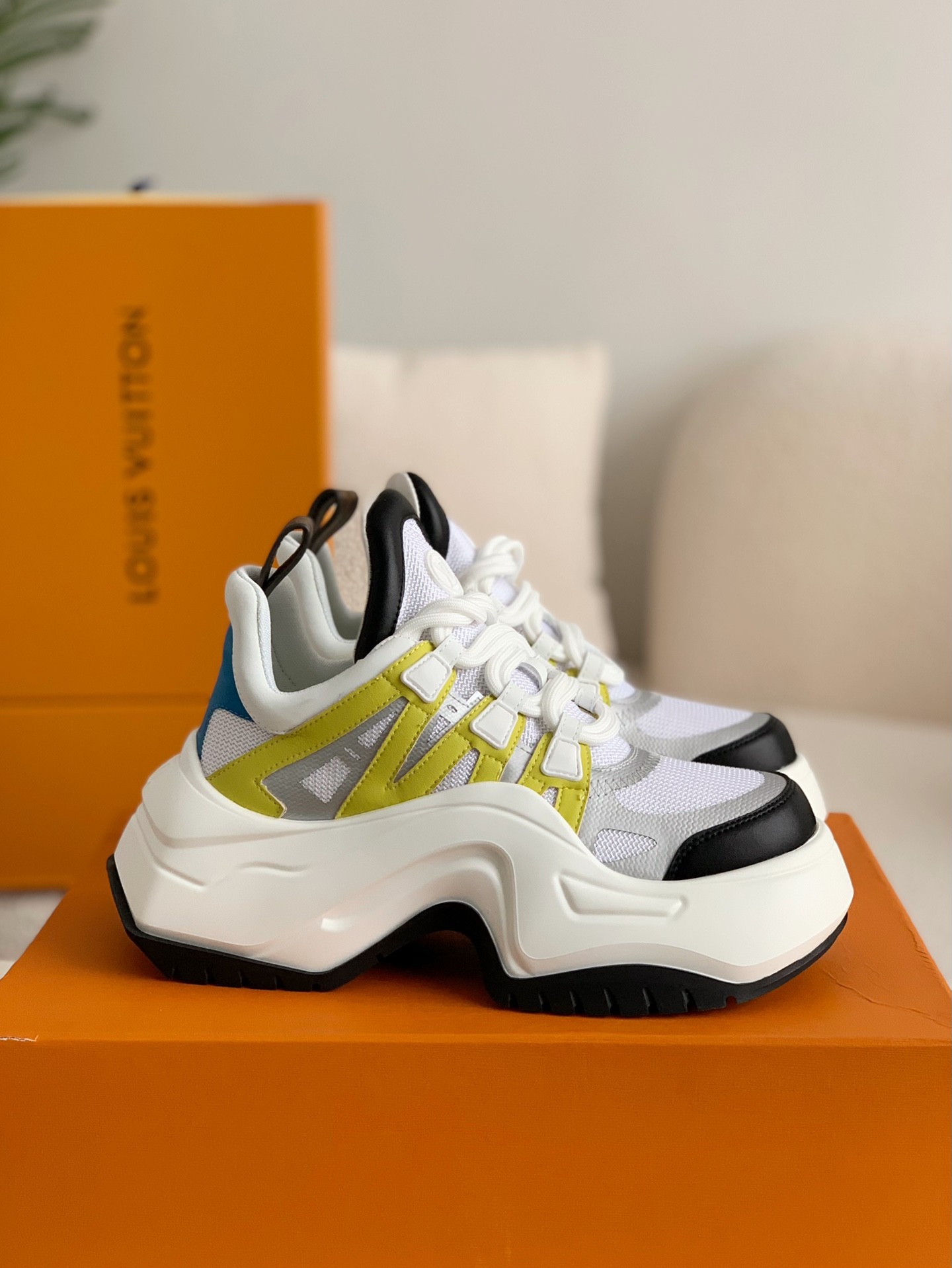 「#254」Louis Vuitton Archlight Sneaker - Image 2