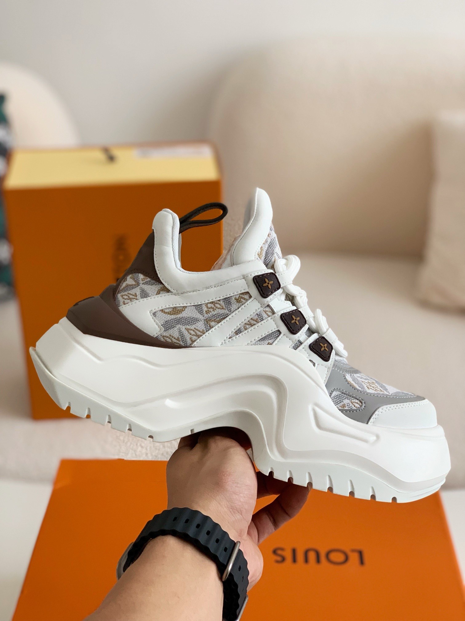 「#263」Louis Vuitton Archlight Sneaker - Image 3