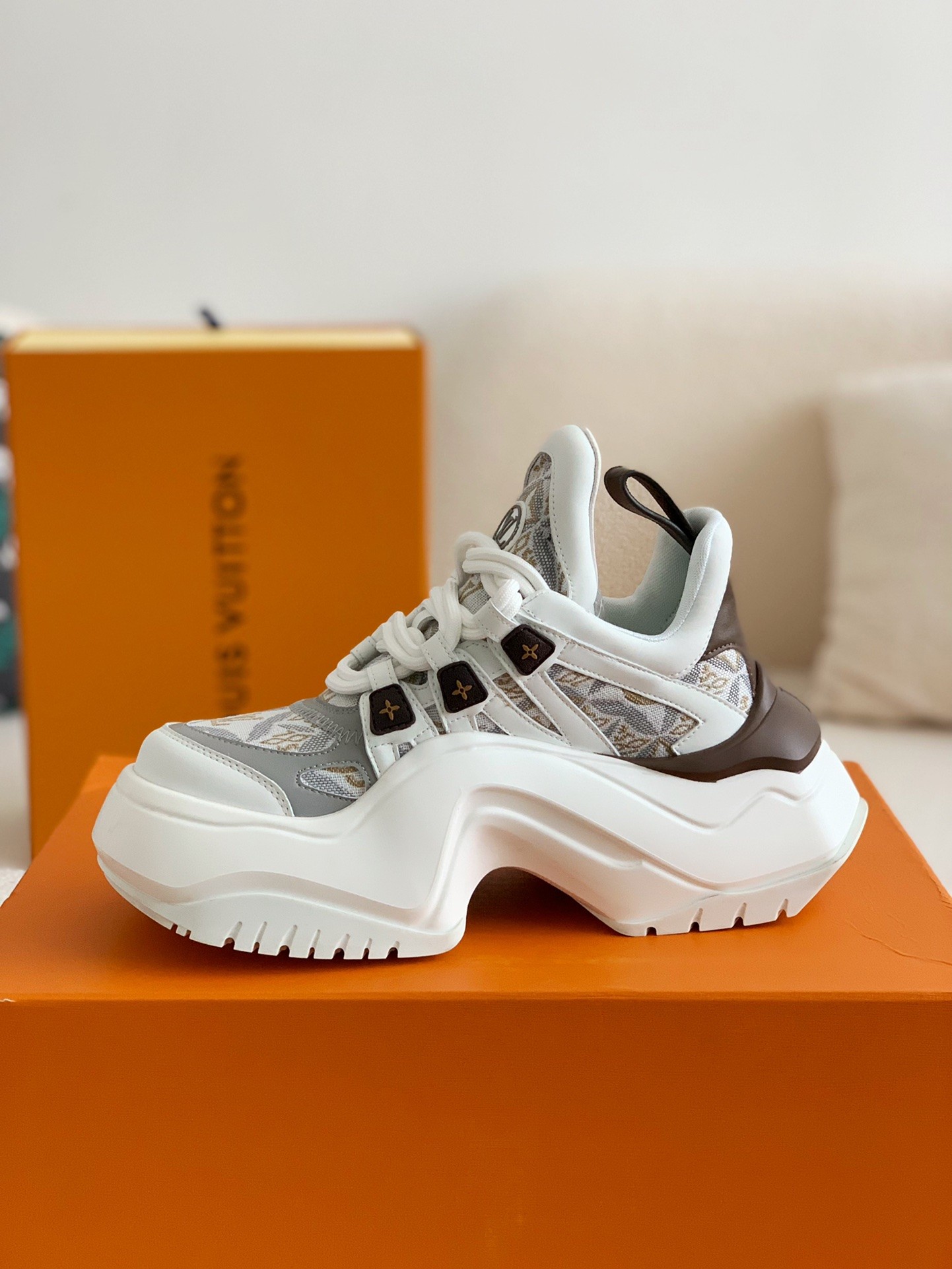 「#263」Louis Vuitton Archlight Sneaker - Image 4